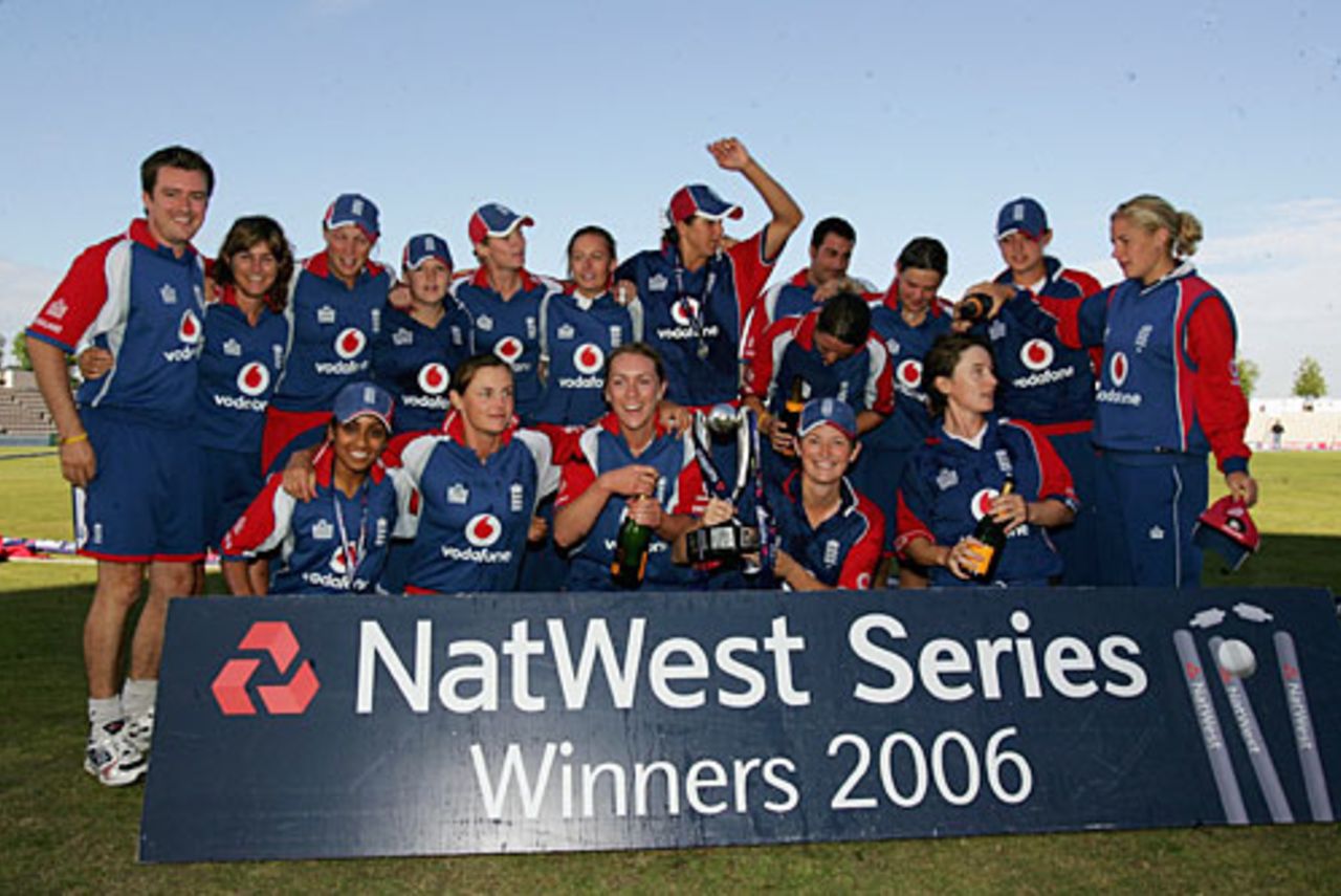 The team pose with the series trophy after England's win, England v india, 5th women's ODI, Southampton, August 25, 2006