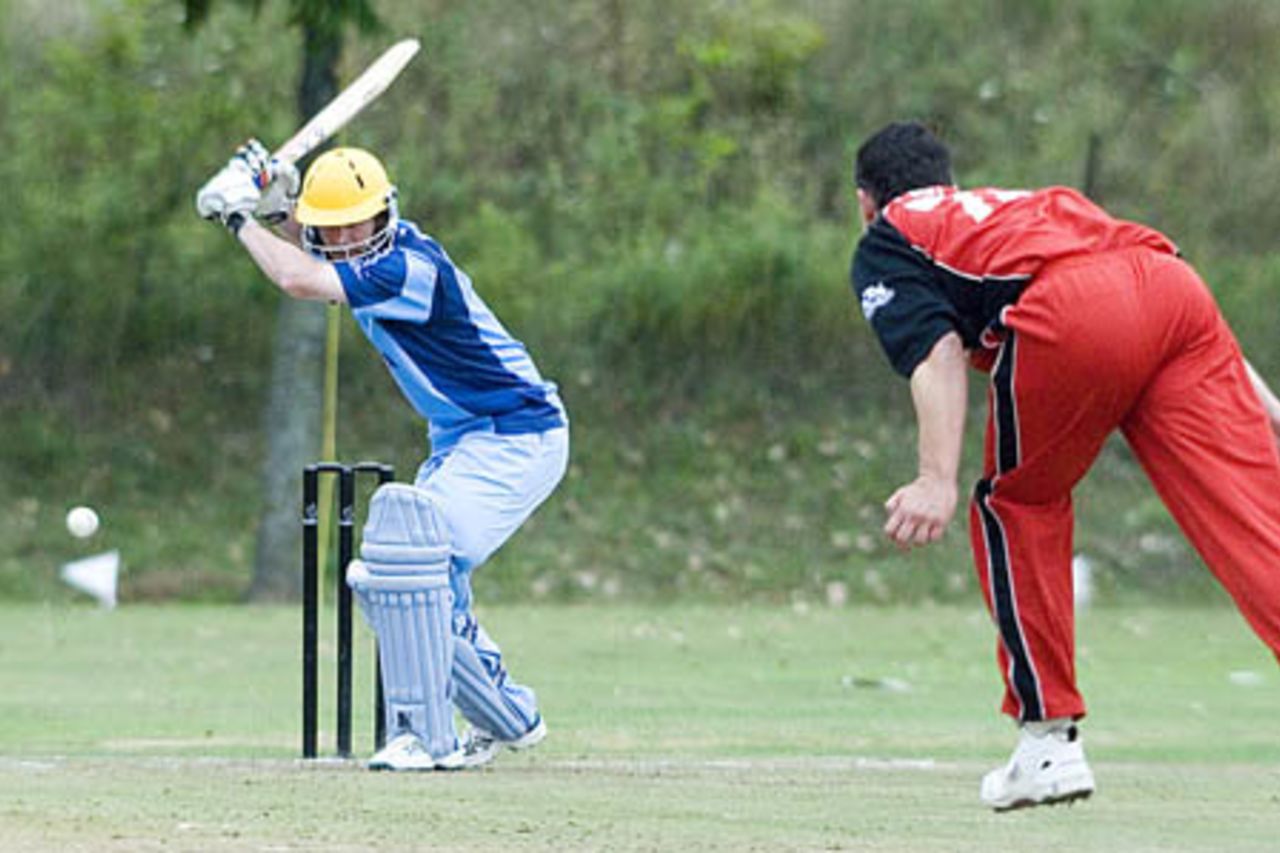Steve Welsh good spell 2-16 in 10 overs against Argentina
