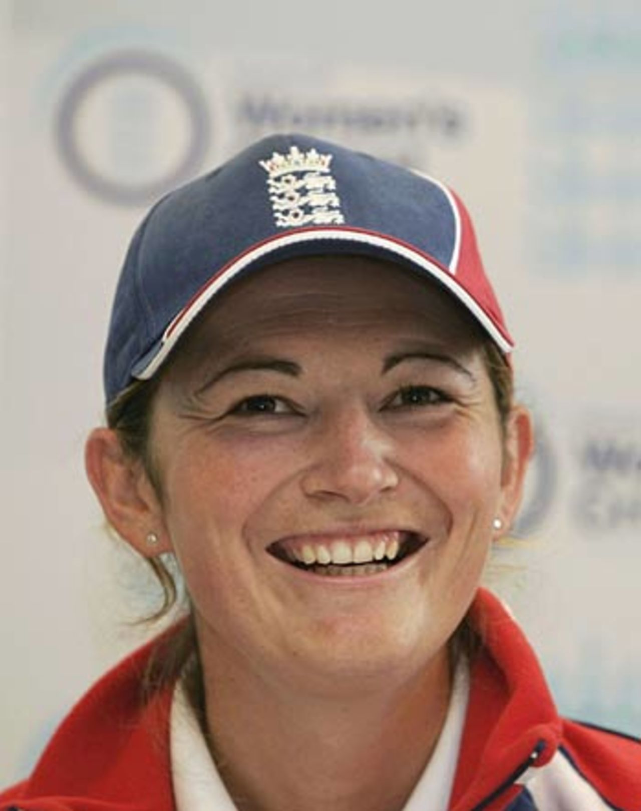 Charlotte Edwards speaks at the launch of Taunton as the "Home of Women's Cricket", Taunton, August 29, 2006
