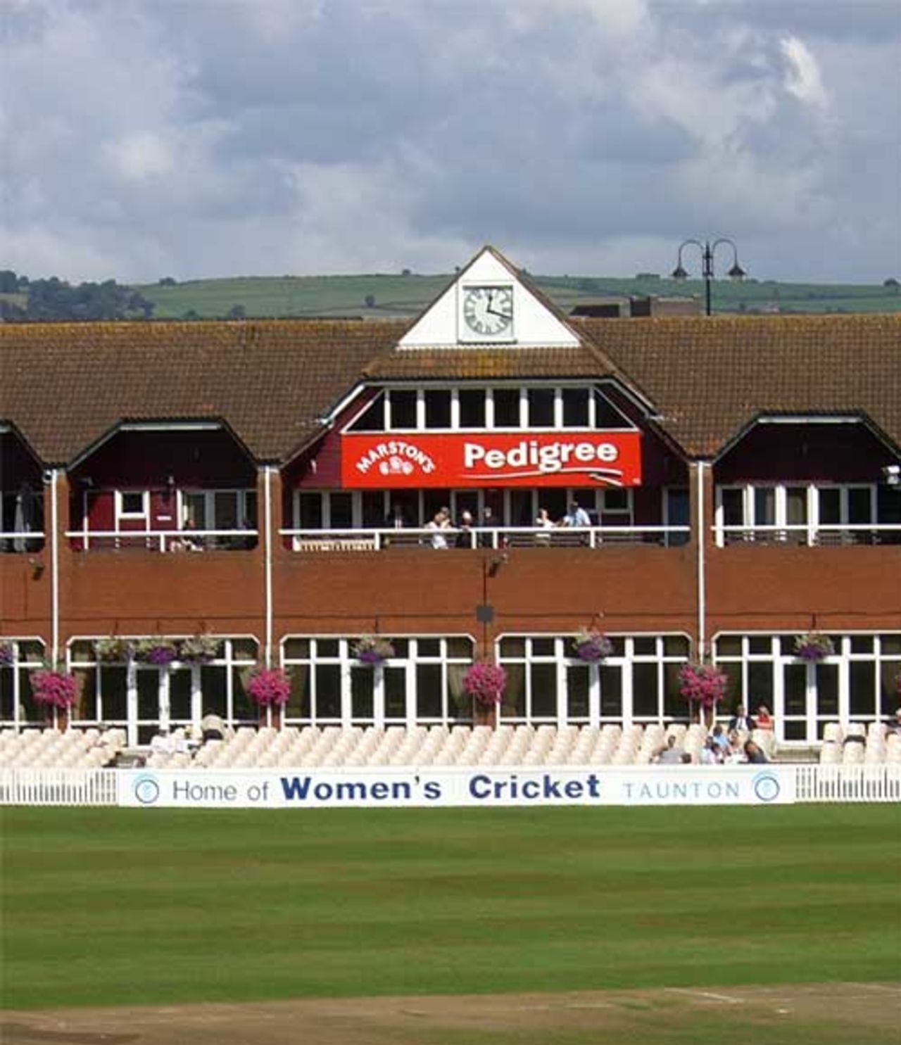 Taunton have made a real effort to be the home of women's cricket, as the boundary board here shows, England women v India women, second Test, Taunton, 29 August, 2006