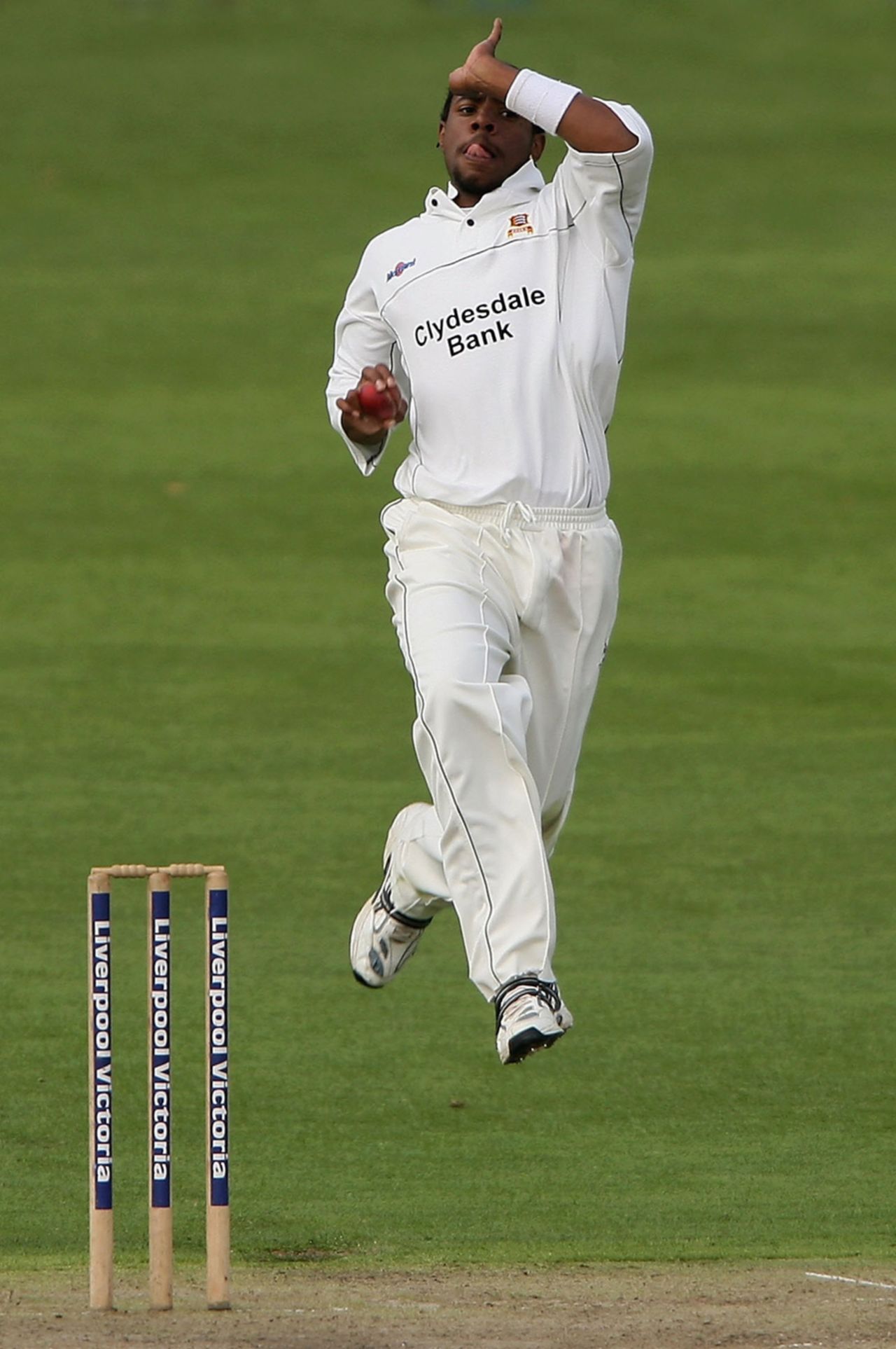 Mervyn Westfield poised to let rip, Worcestershire v Essex, County Championship, August 30, 2006