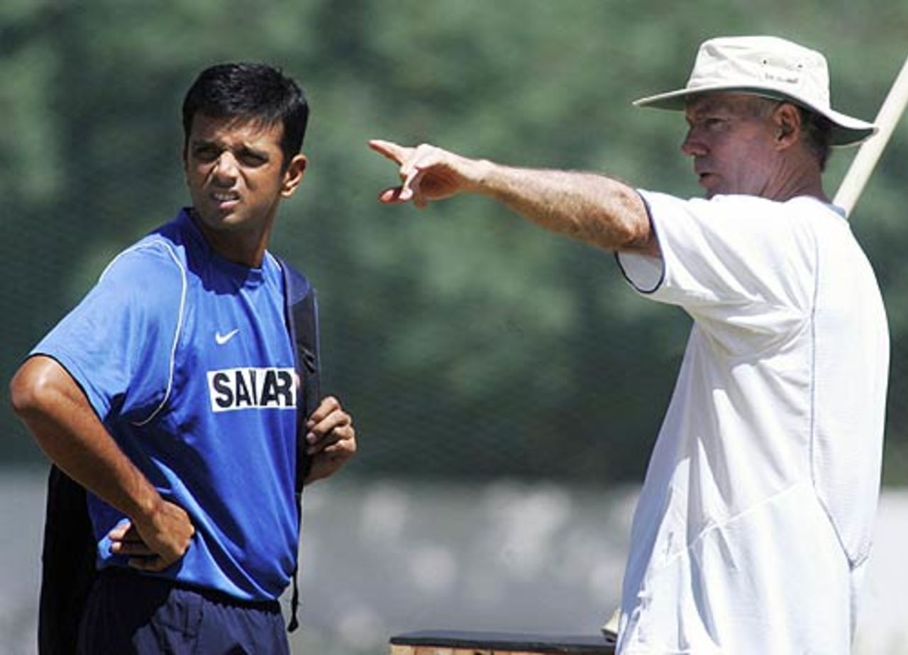 Rahul Dravid and Greg Chappell at training camp ahead of the tri-series in Malaysia, NcA Bangalore, September 1, 2006