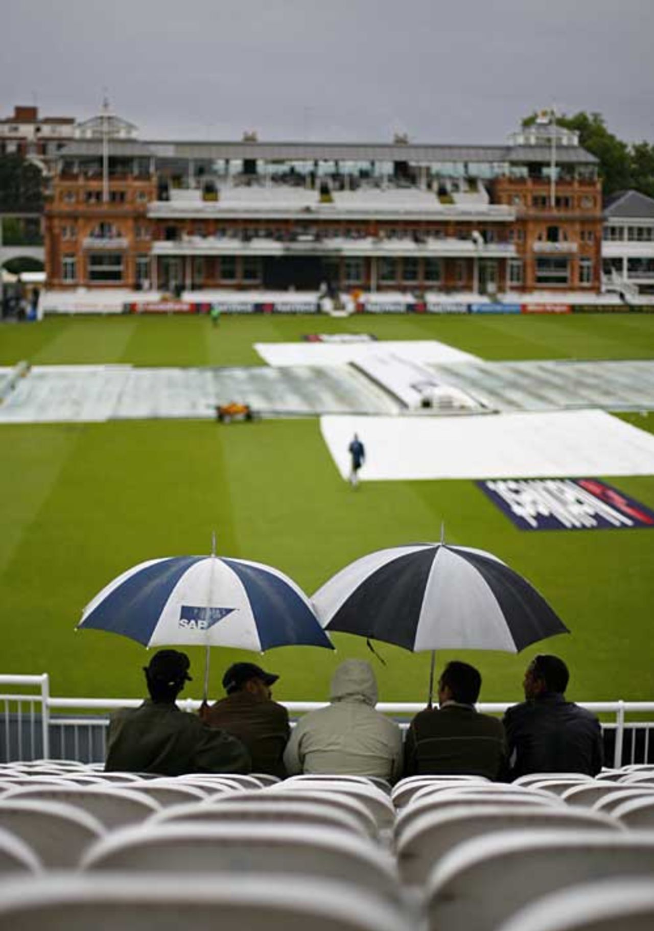 Rain delayed the start at Lord's, England v Pakistan, 2nd ODI, Lord's, September 2, 2006