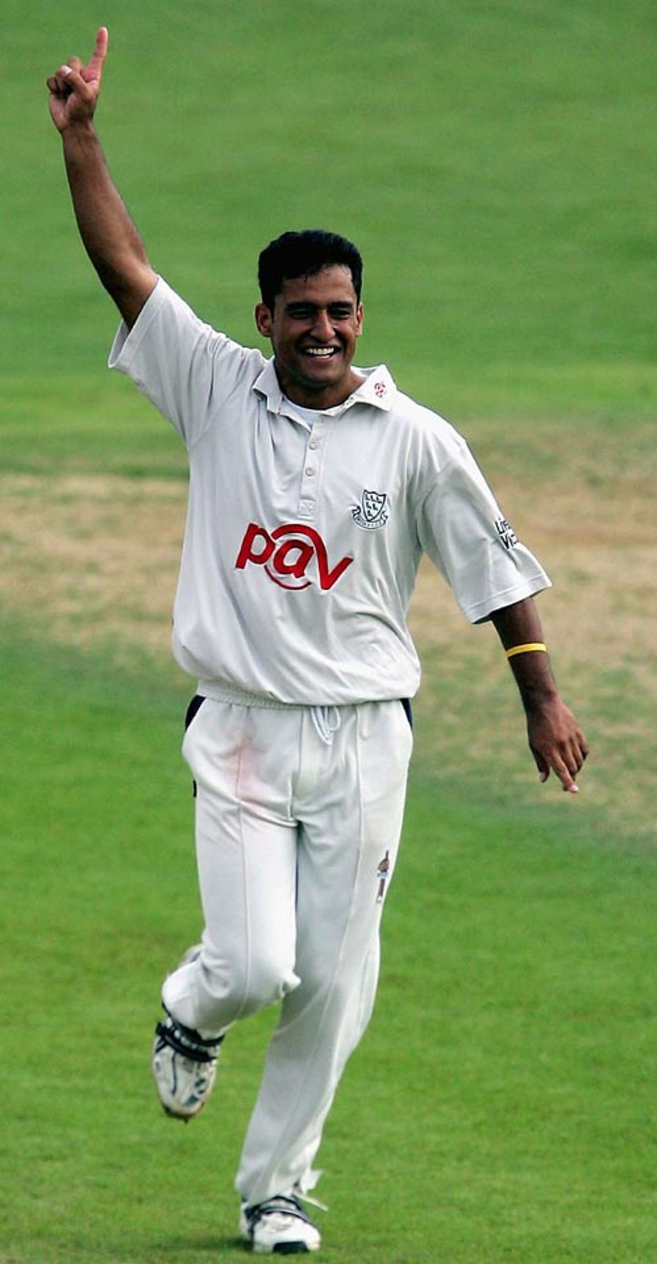 Yasir Arafat celebrates a wicket, Kent v Sussex, Canterbury, September 5, 2006