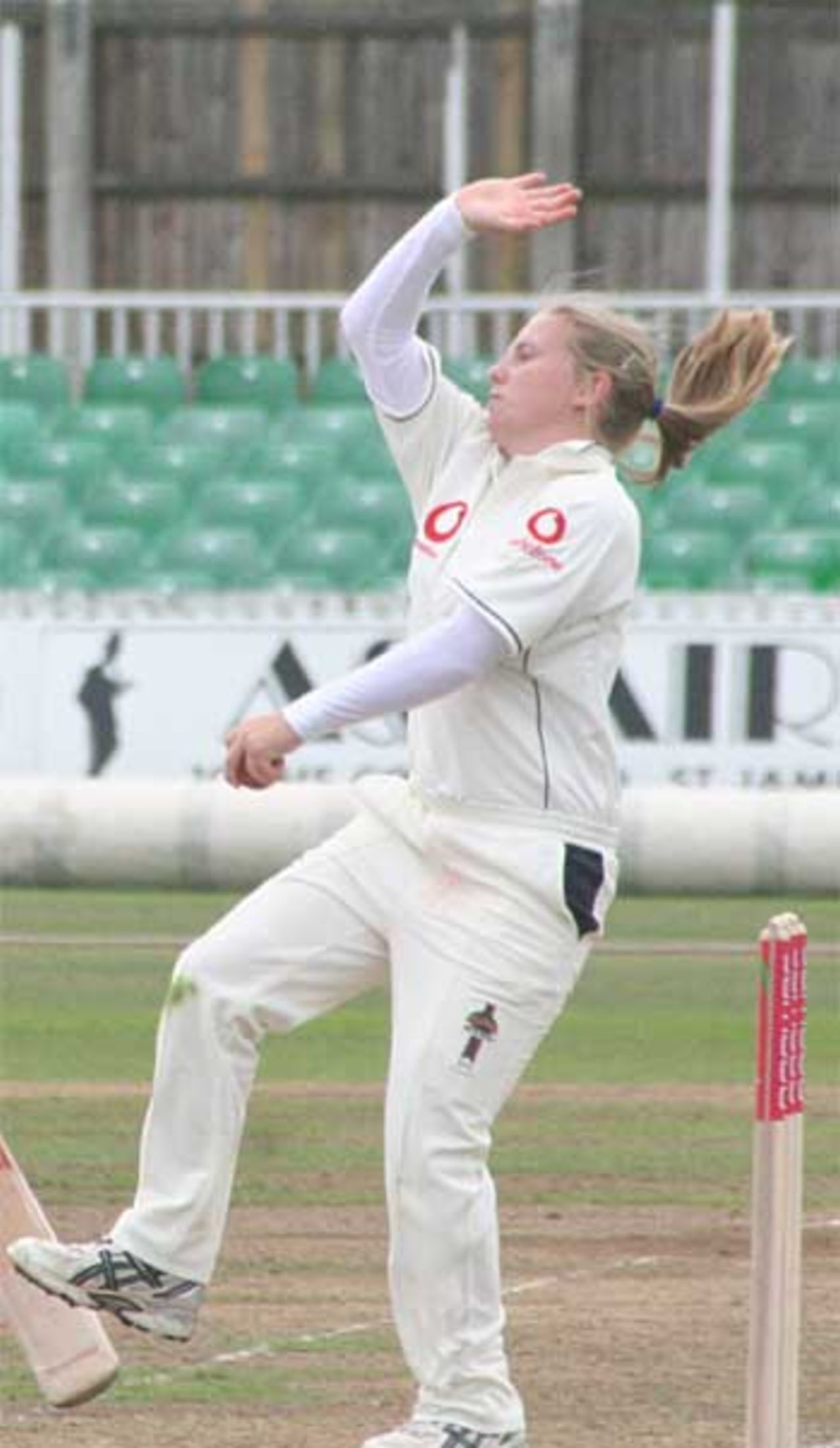 Holly Colvin bowls during the first Test at Leicester, which resulted in a draw, England women v India women, Grace Road, 8 August, 2006