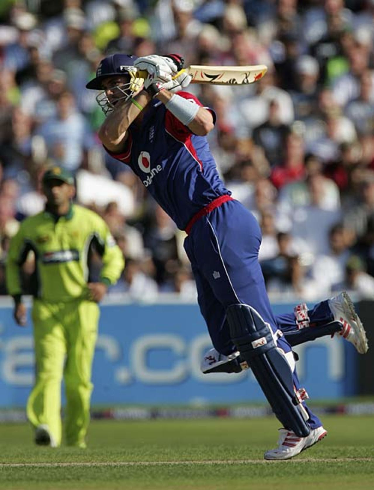 A characteristic flick through midwicket from Kevin Pietersen, England v Pakistan, 5th ODI, Edgbaston, September 10, 2006