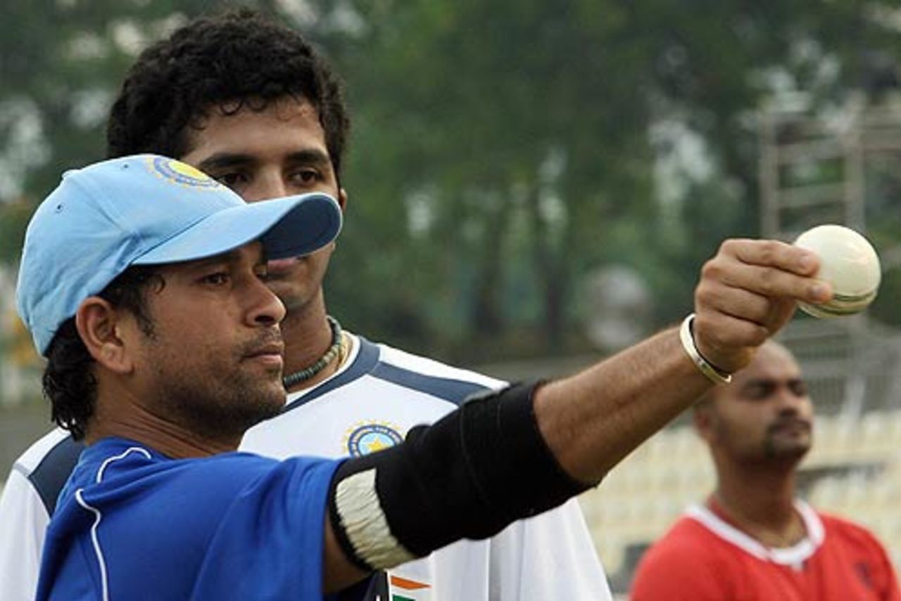 Bowling tips from the versatile Sachin Tendulkar, Kinrara Academy Oval, Kuala Lumpur, September 13, 2006