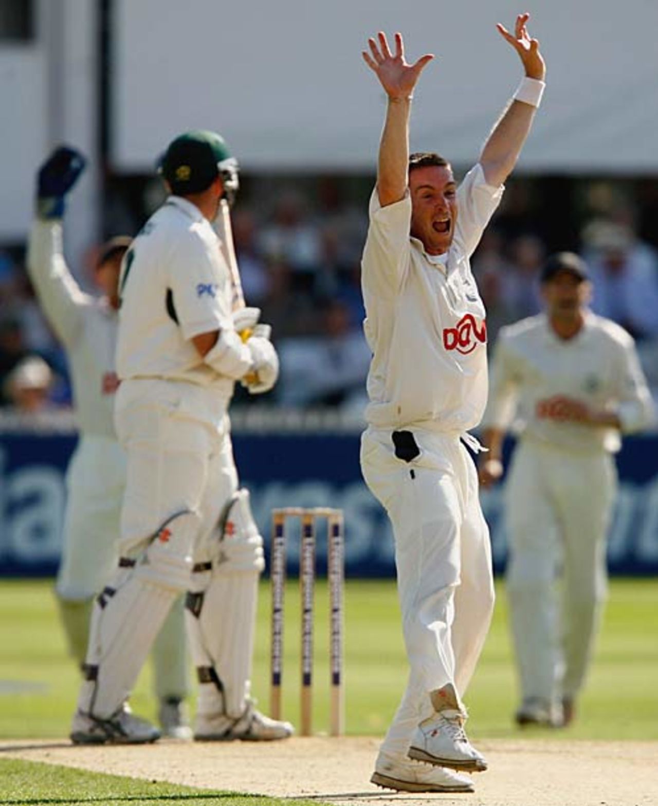 James Kirtley successfully appeals for Darren Bicknell's wicket, Nottinghamshire v Sussex, County Championship, Trent Bridge, September 21, 2006
