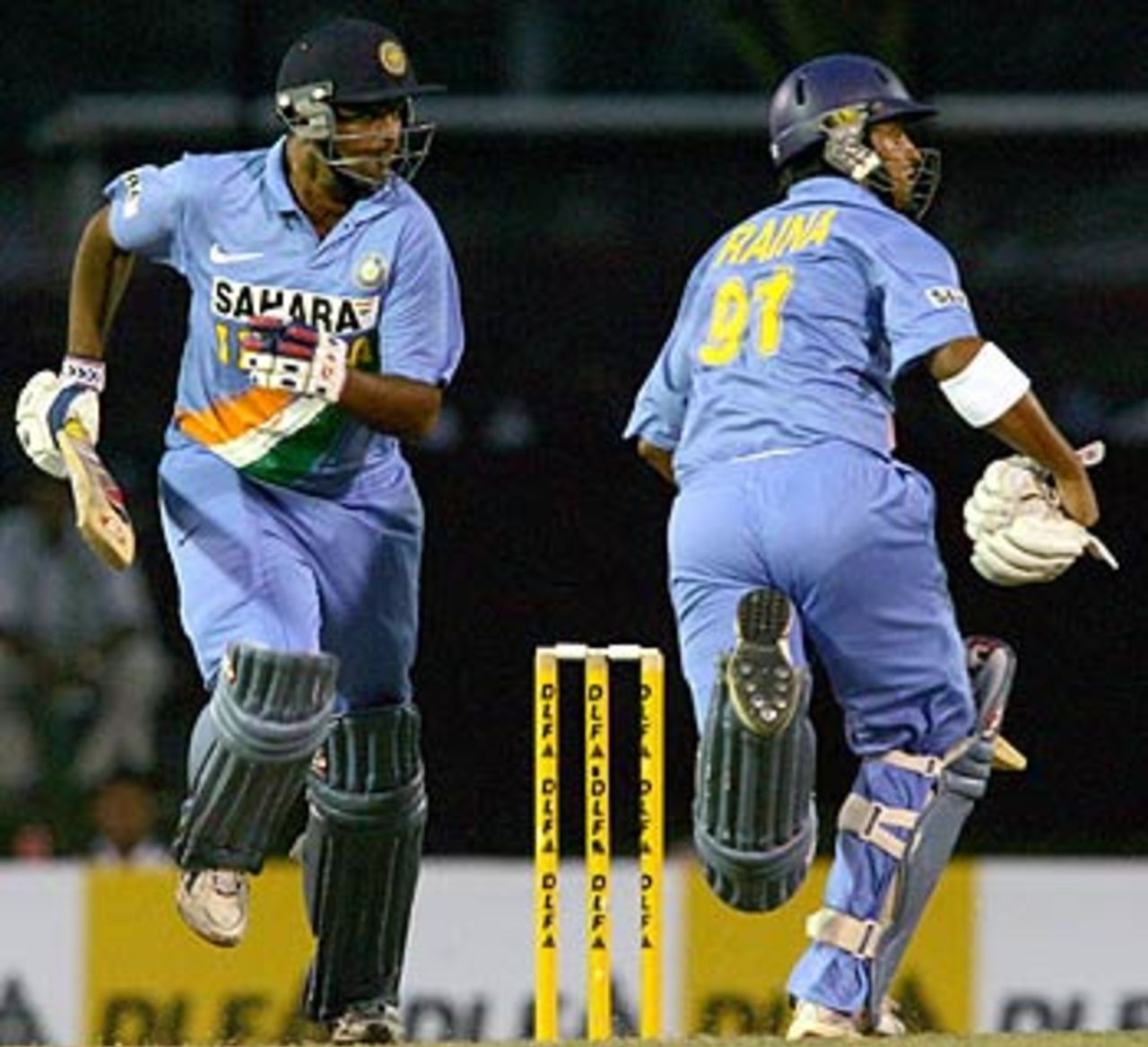 Dinesh Mongia and Suresh Raina repair the early damage, India v Australia, DLF Cup, 6th match, Kinrara Academy Oval, September 22, 2006