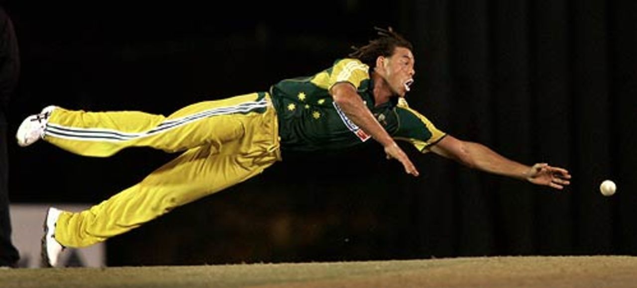 Andrew Symonds stretches every sinew to stop the ball, India v Australia, DLF Cup, 6th match, Kinrara Academy Oval, September 22, 2006