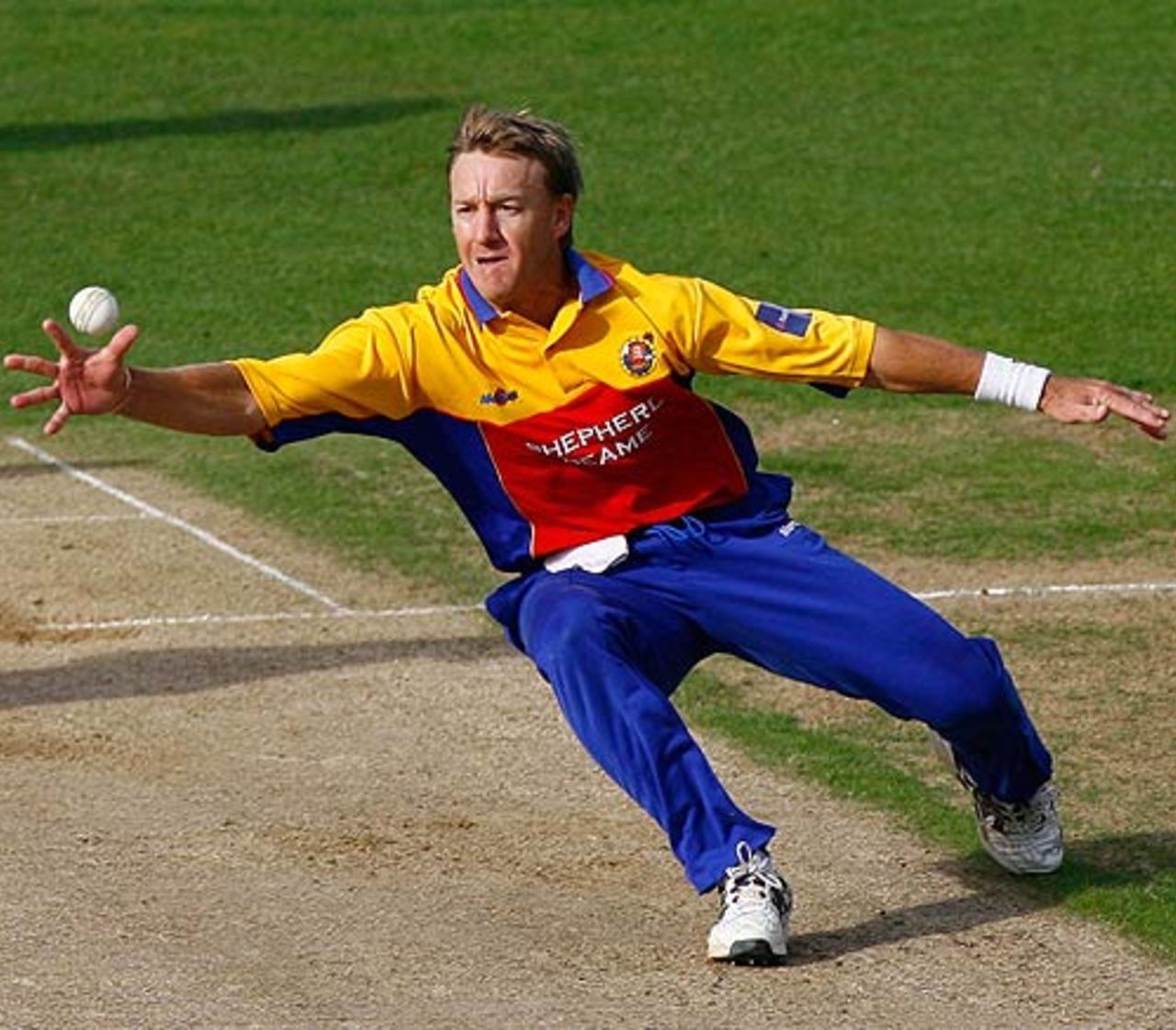 Andy Bichel tries to take a return catch, Durham v Essex, Pro40, Chester-le-Street, September 17, 2006