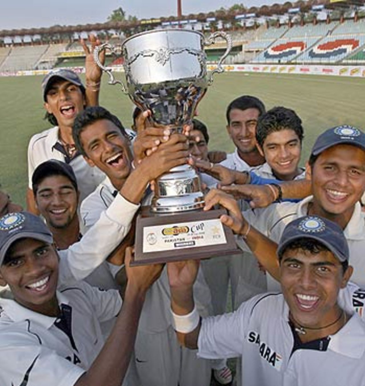 The India Under-19 team celebrate their victory, Pakistan Under-19s v India Under-19s, 4th ODI, Lahore, September 24, 2006