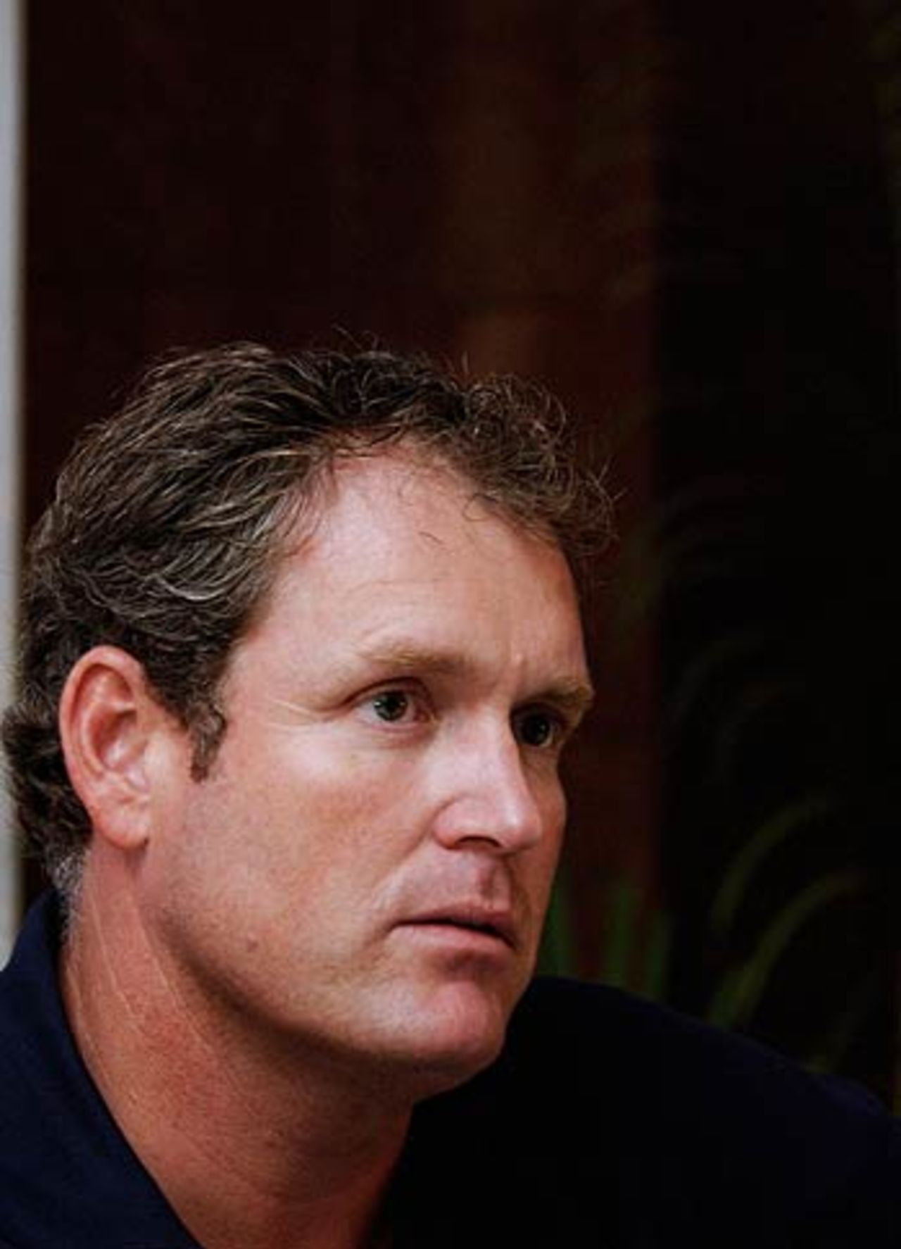 Tom Moody takes a question from the media , New Delhi, October 1, 2006