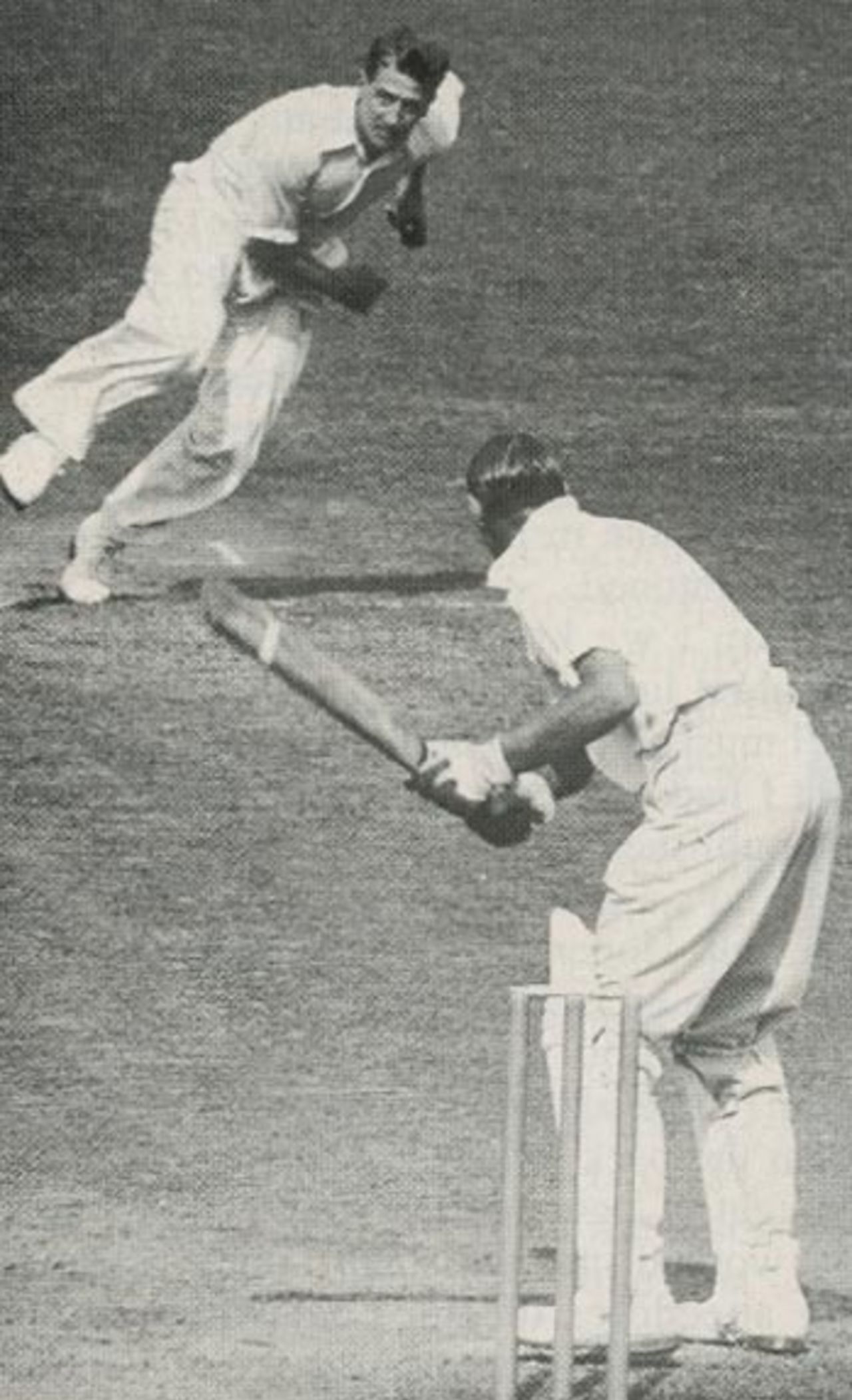 Harold Larwood in action for Nottinghamshire in 1932