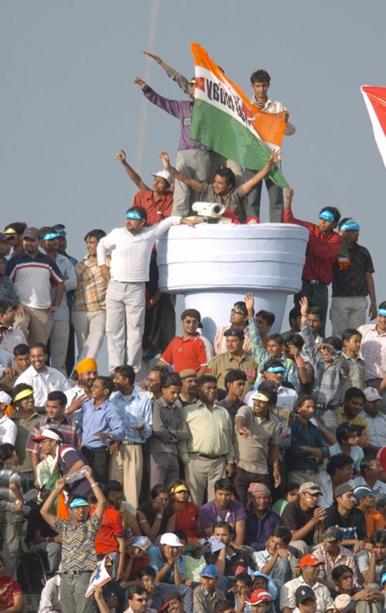 Indian spectators grab every vantage point, India v England, 2nd ODI, Faridabad, March 31, 2006