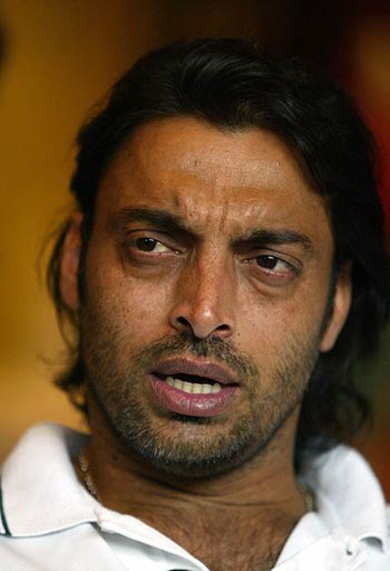 Shoaib Akhtar speaks to the media, New Delhi, October 9, 2006