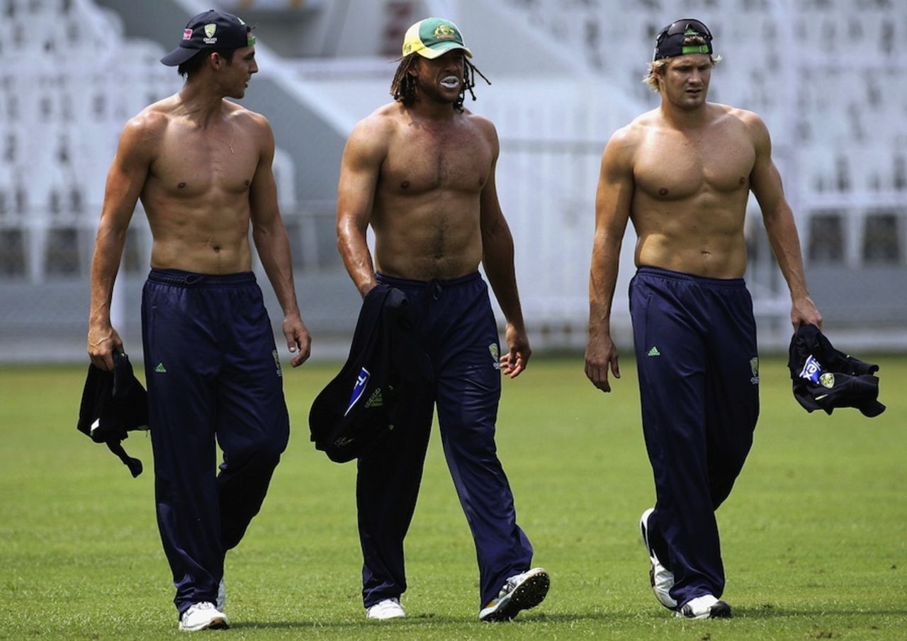 Mitchell Johnson, Andrew Symonds and Shane Watson strutt their stuff, Mumbai, October 2006