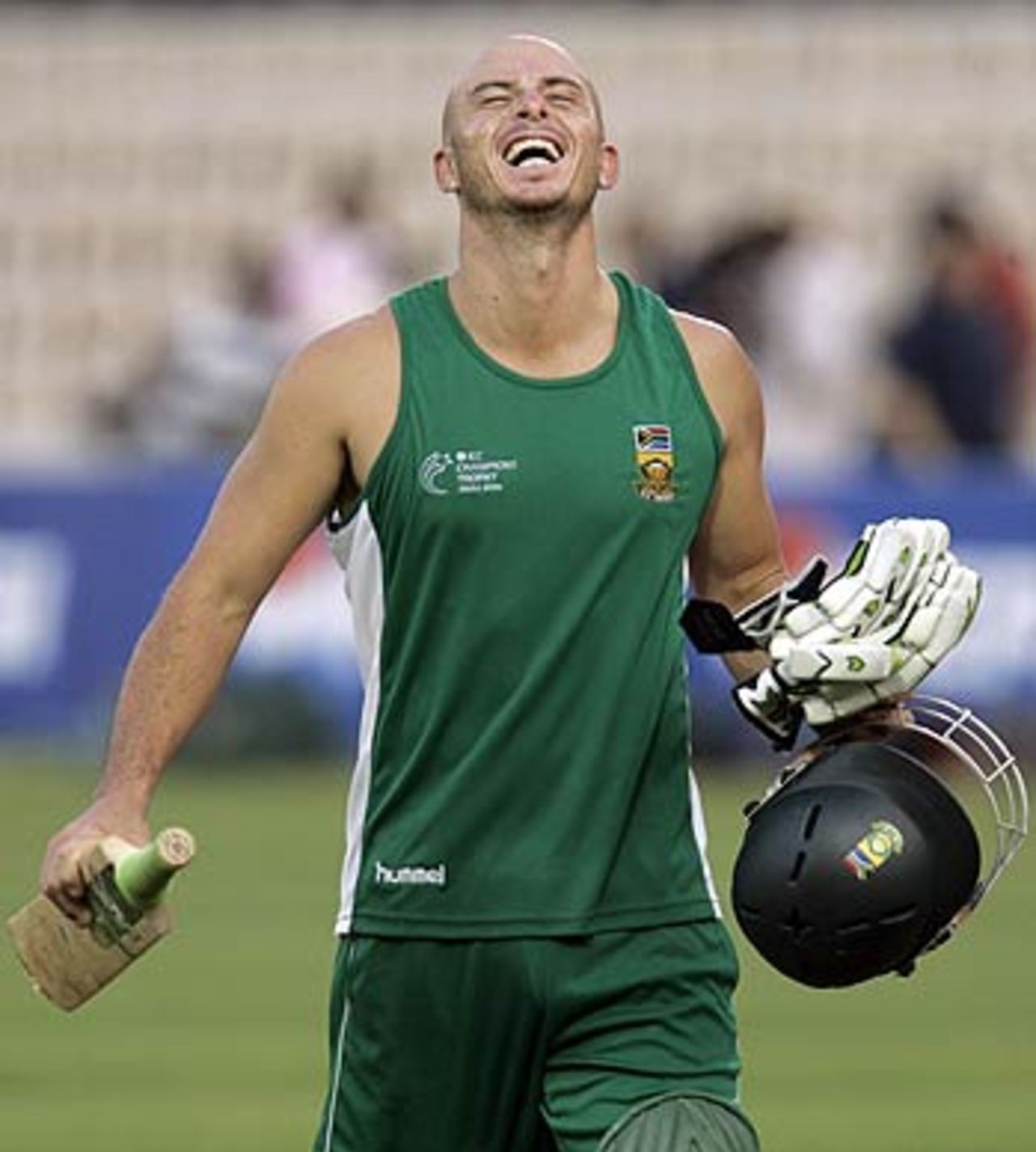 Inquiry? What inquiry? Herschelle Gibbs returns from a net session at ease with himself, Mumbai, October 15, 2006