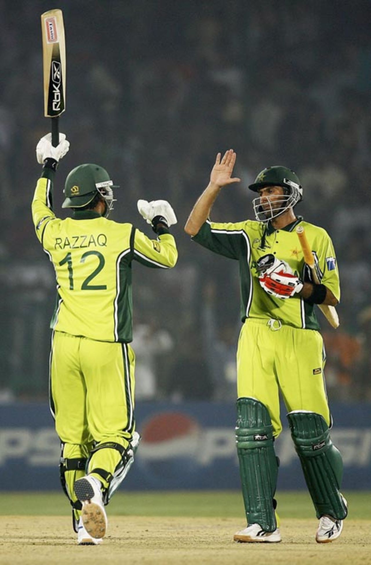 Shoaib Malik and Abdul Razzaq - a job well done, Pakistan v Sri Lanka, Jaipur, October 17, 2006