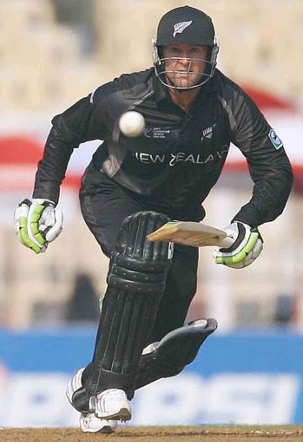 Nathan Astle takes off for a run en route to his 42, Sri Lanka v New Zealand, 5th match, Champions Trophy, Mumbai, October 20, 2006