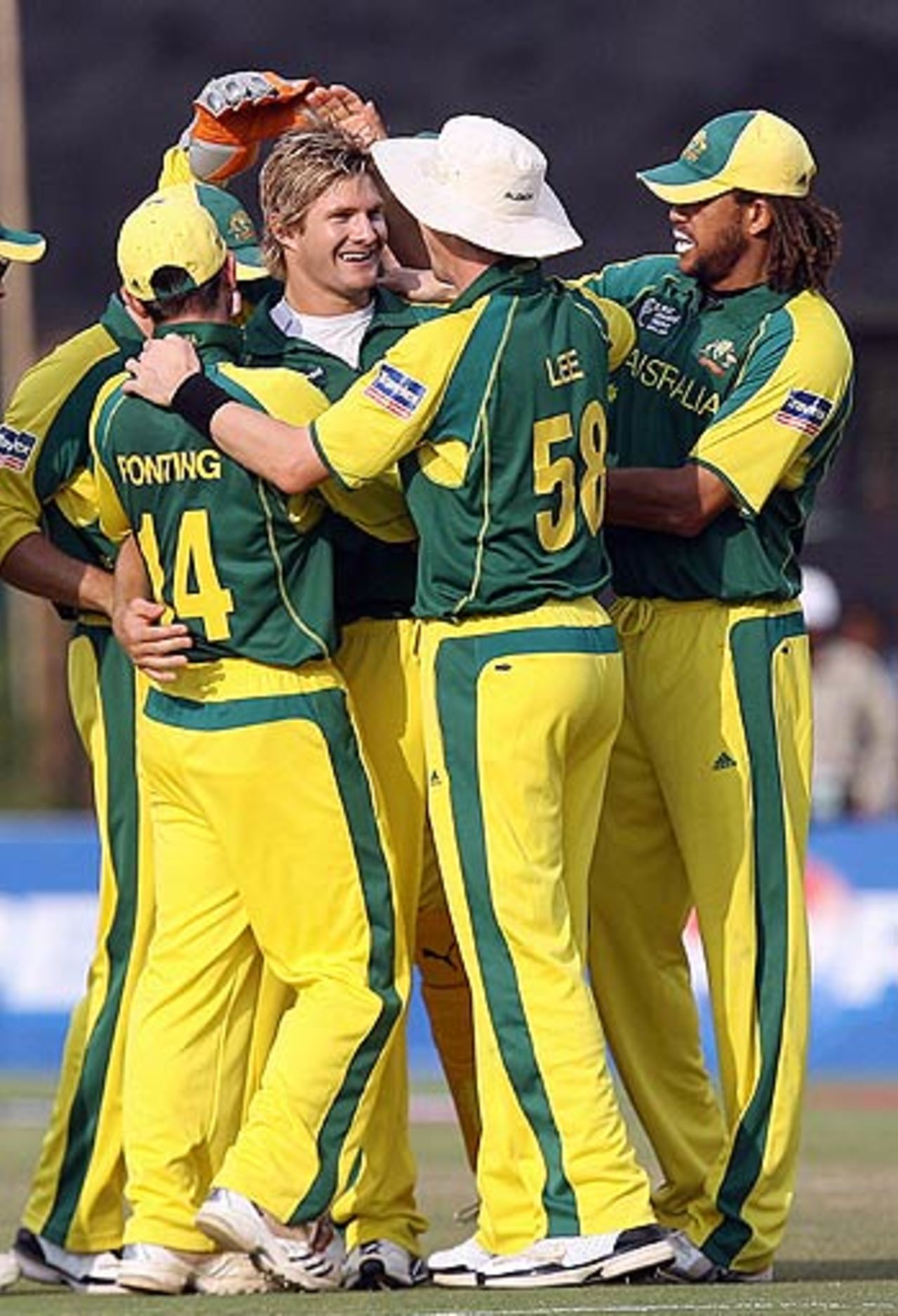 Shane Watson is congratulated after getting the breakthrough, Australia v England, 6th match, Champions Trophy, Jaipur, October 21, 2006