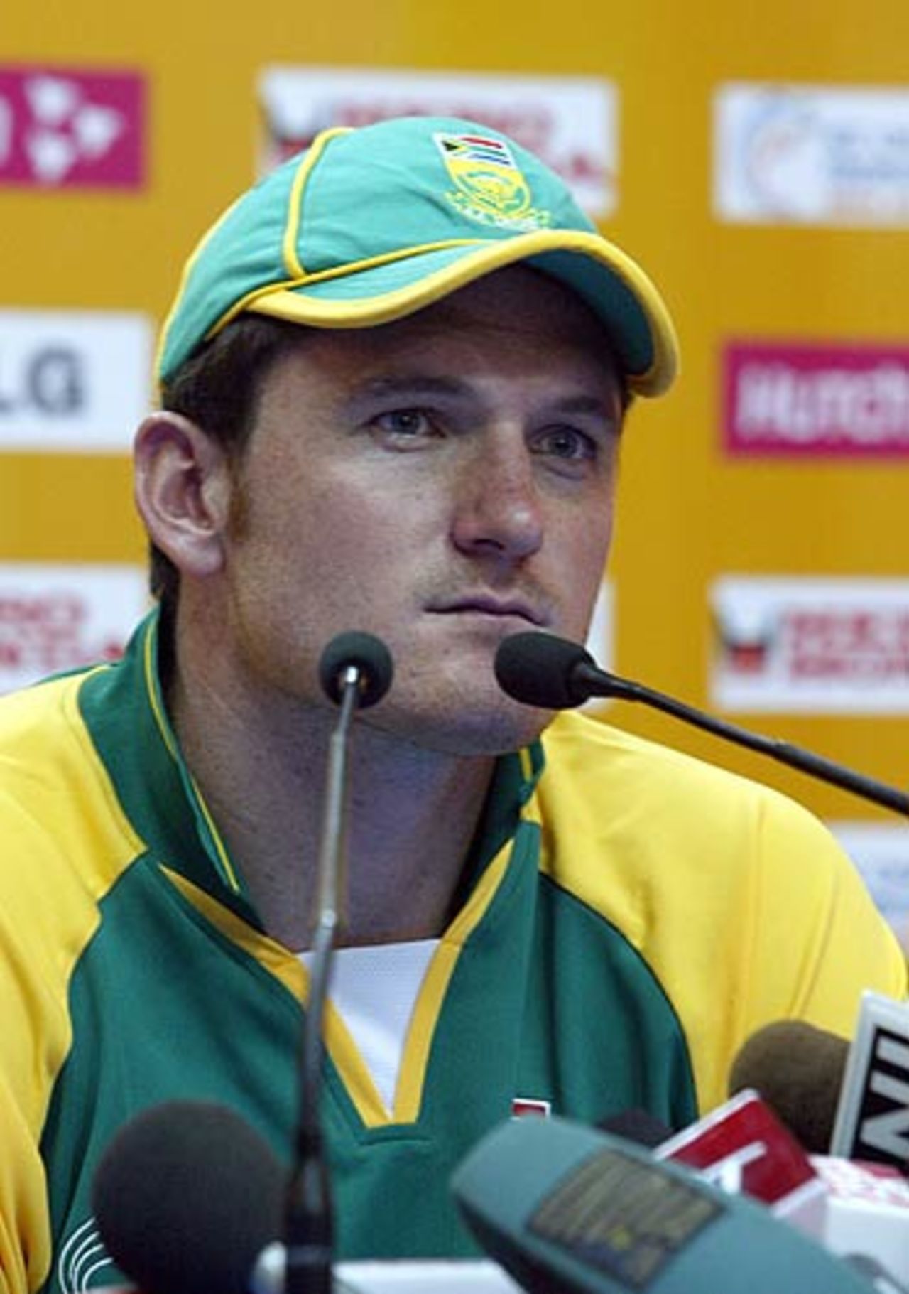 A solemn Graeme Smith fields questions from the media, PCA Stadium, Mohali, October 26, 2006
