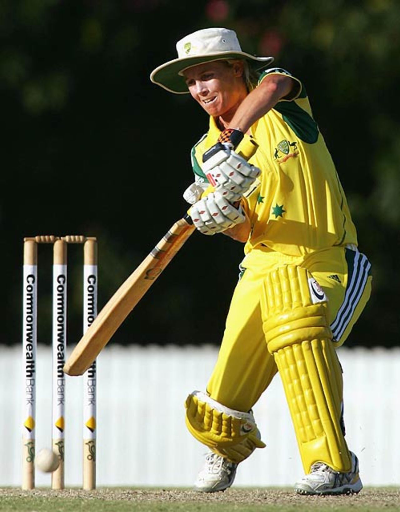 Julie Hayes scored a run-a-ball 36 to take Australia to victory, Australia v New Zealand, 5th women's ODI, Brisbane, October 28, 2006
