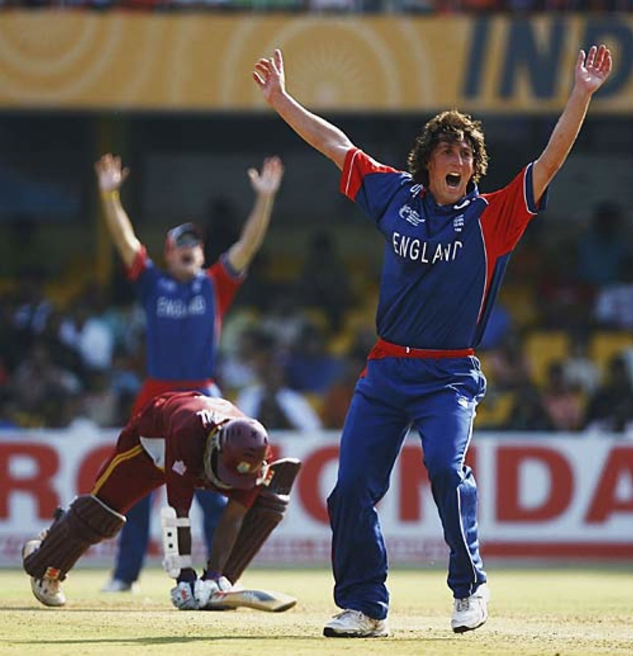 Jon Lewis traps Shivnarine Chanderpaul lbw, England v West Indies, 17th match, Champions Trophy, Ahmedabad, October 28, 2006