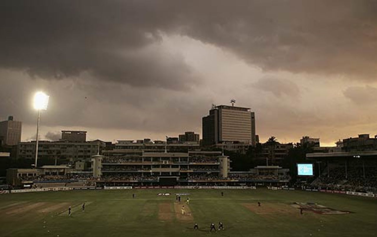 Overcast skies in Mumbai during the final of the Champions Trophy, West Indies v Australia, Champions Trophy final, Mumbai, November 5, 2006