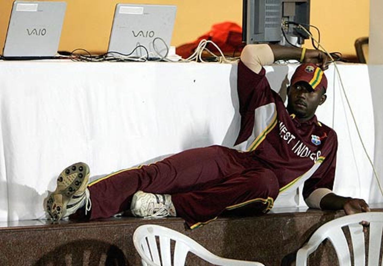 Dwayne Smith relaxes during the rain break, West Indies v Australia, Champions Trophy final, Mumbai, November 5, 2006