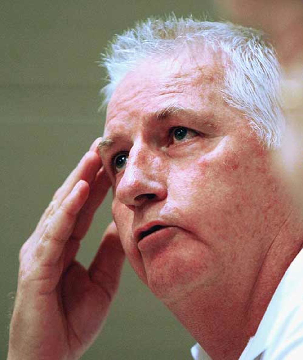 Duncan Fletcher works out his options before the Ashes during the media session at the Radisson Hotel in Sydney, November 7, 2006