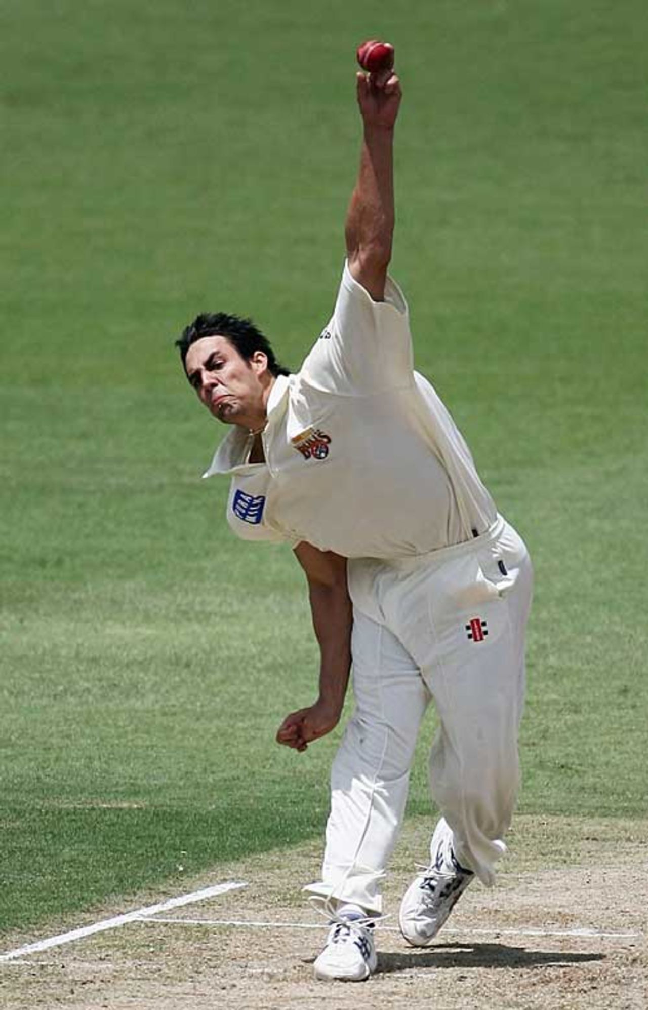 Mitchell Johnson impressed against Western Australia with four wickets, Western Australia v Queensland, Pura Cup, WACA, November 12, 2006