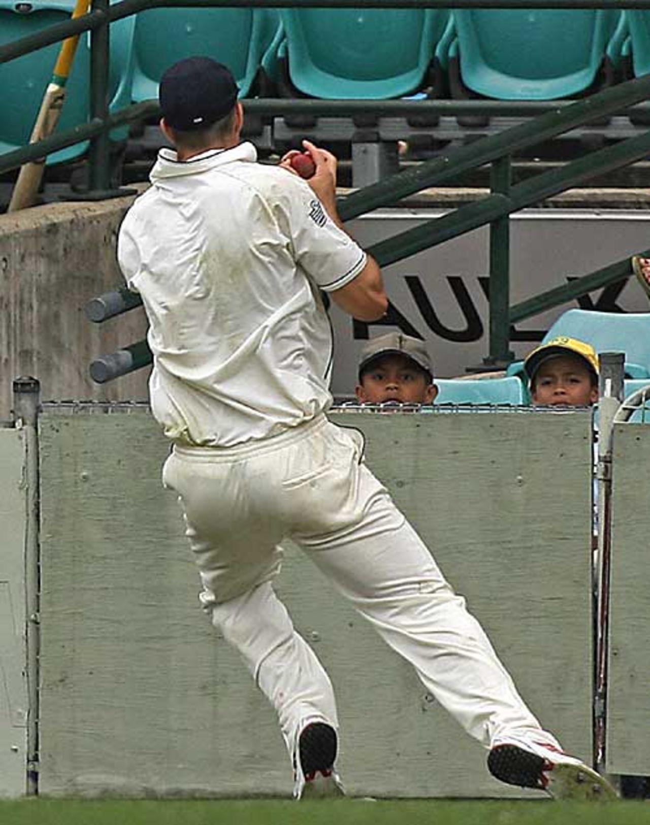 Kevin Pietersen holds an impressive catch to remove Simon Katich, New South Wales v England XI, SCG, November 12, 2006