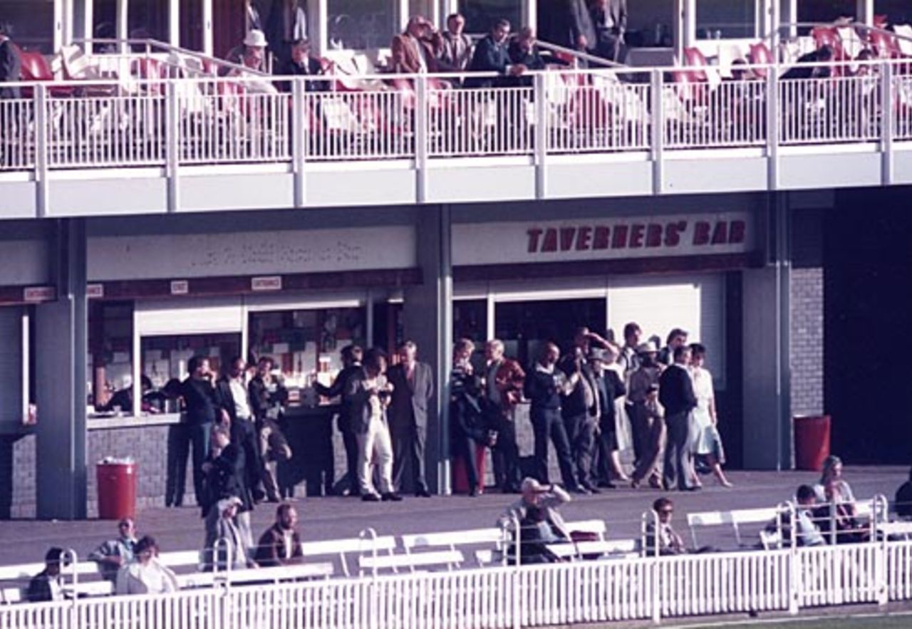The front of the Tavern before seats replaced the standing area, 1985