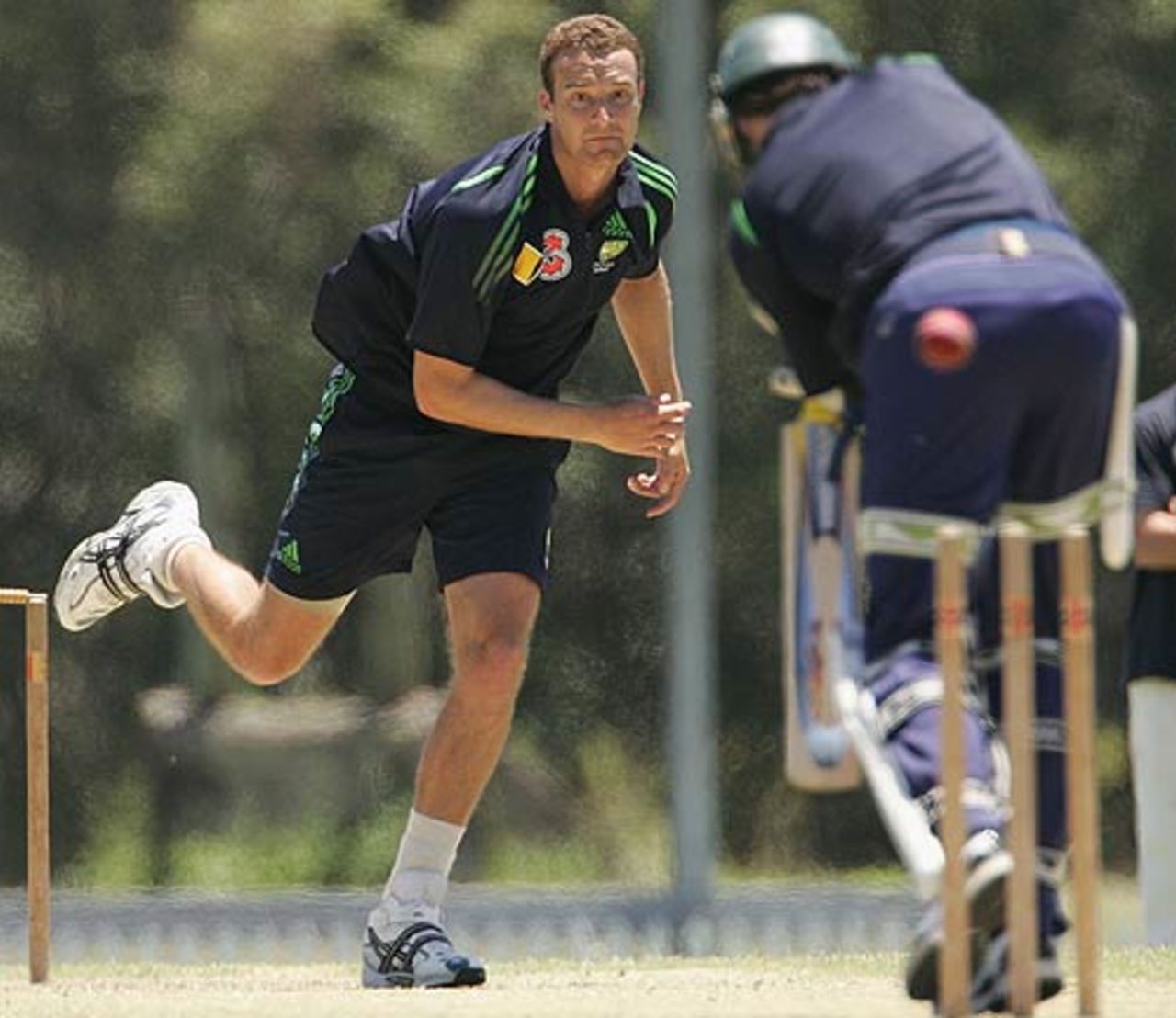 Stuart Clark bowling at Australia's practice session at Brisbane Grammar School, Brisbane, November 20, 2006