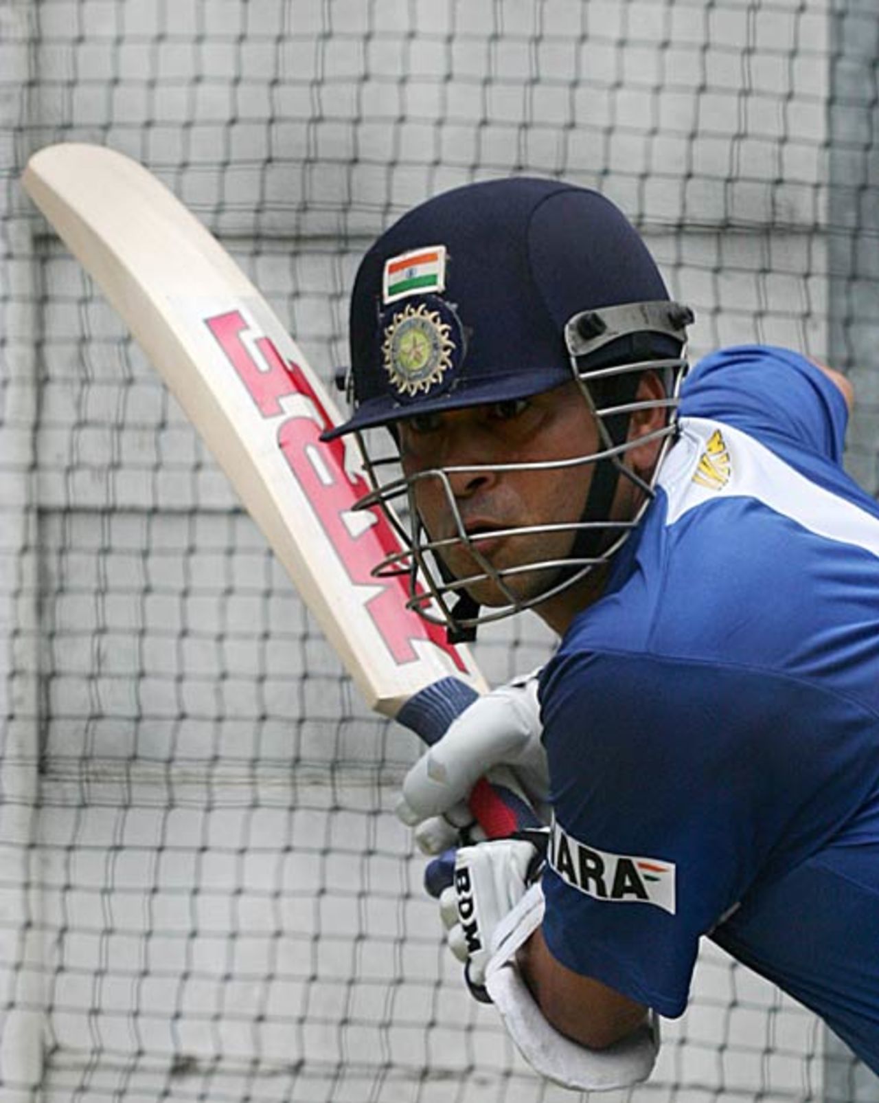 Sachin Tendulkar practices before the second ODI with South Africa, Durban, November 21, 2006