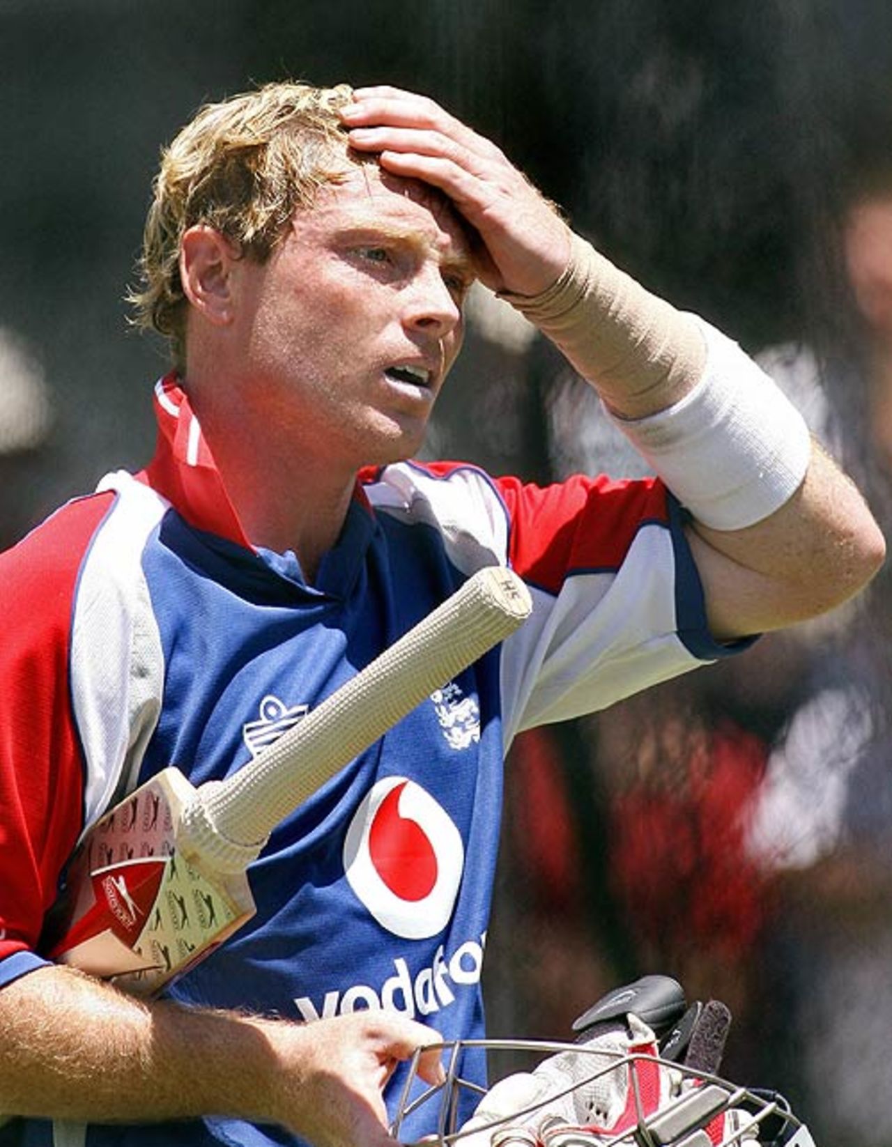 Ian Bell batted with his wrist strapped at England's net session on the eve of the first Test against Australia, Brisbane, November 22, 2006