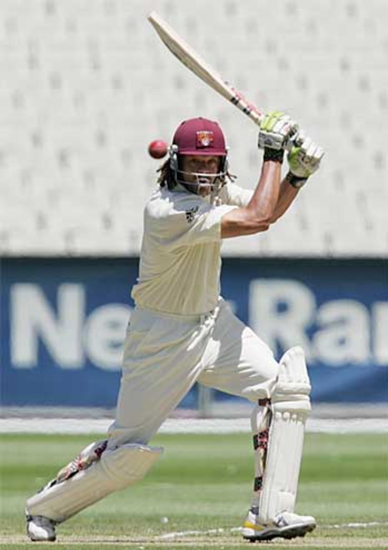Andrew Symonds cracks a cover-drive, Victoria v Queensland, Pura Cup, MCG, November 24, 2006