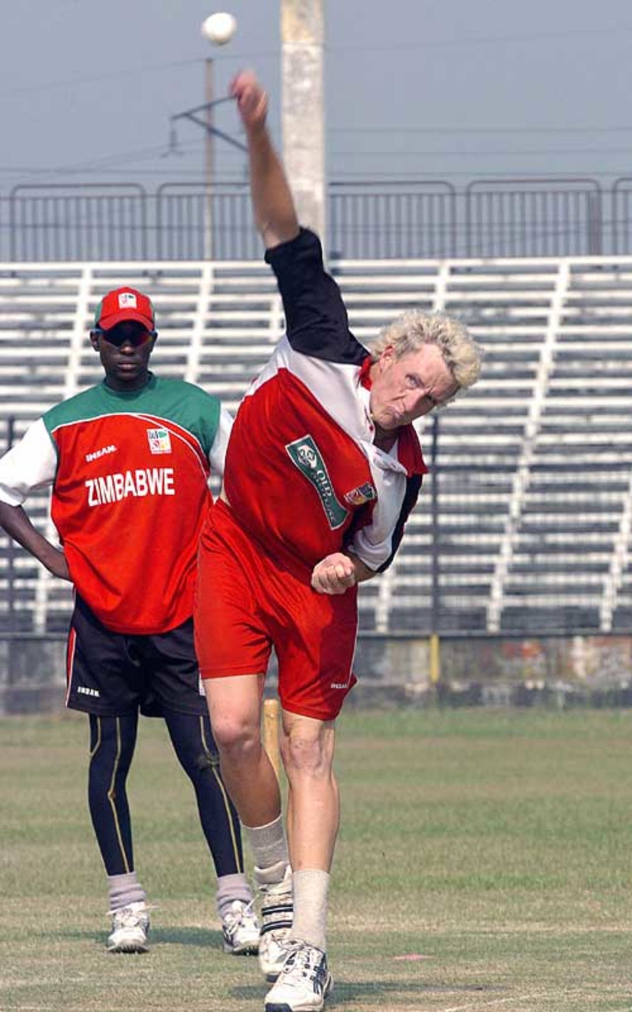Anthony Ireland tunes up in the nets as Zimbabwe prepare for their one-day series with Bangladesh, Dhaka, November 25, 2006