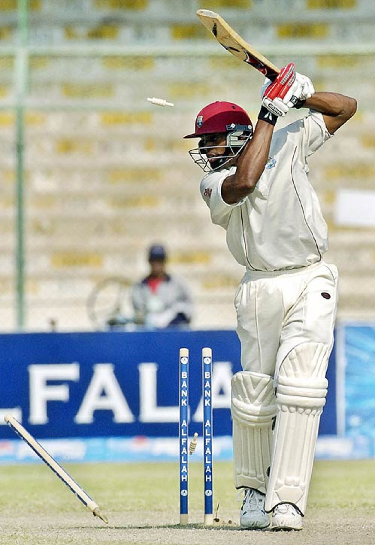 Daren Powell is castled by Umar Gul, Pakistan v West Indies, 3rd Test, Karachi, 3rd day, November 29, 2006