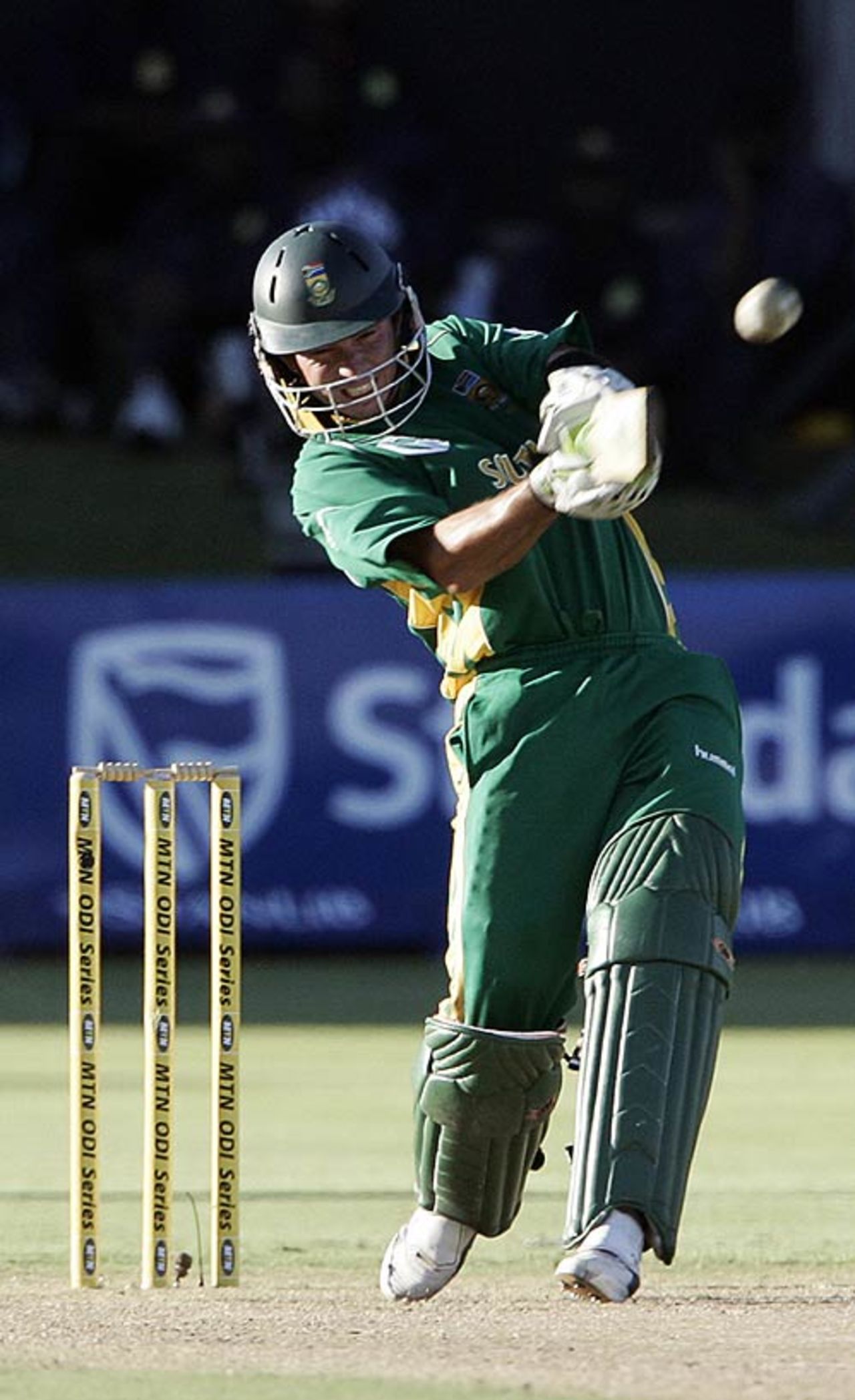 Herschelle Gibbs found form with an unbeaten 93, South Africa v India, 4th ODI, Port Elizabeth, November 29, 2006