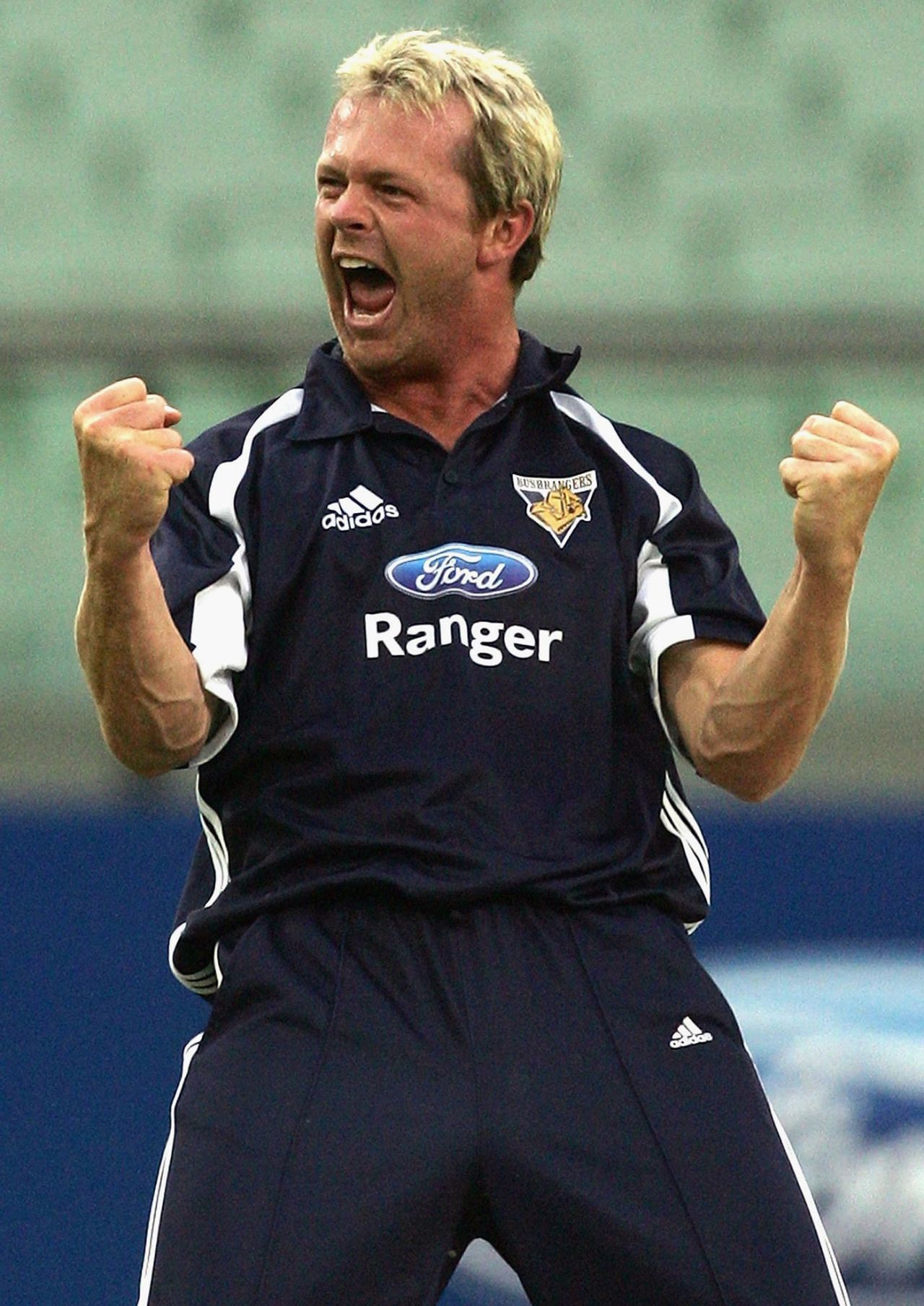 Mick Lewis celebrates a wicket, Victoria v Tasmania, Ford Ranger Cup, Melbourne, November 12, 2006