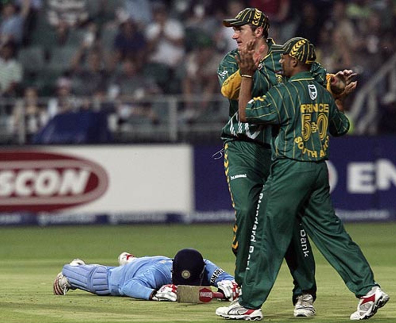 Virender Sehwag dived but couldn't make his ground, South Africa v India, Pro20, Johannesburg, December 1, 2006