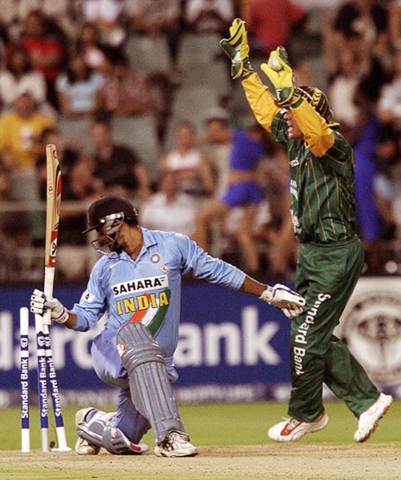 AB de Villiers appeals for a stumping against Dinesh Mongia, South Africa v India, Pro20, Johannesburg, December 1, 2006