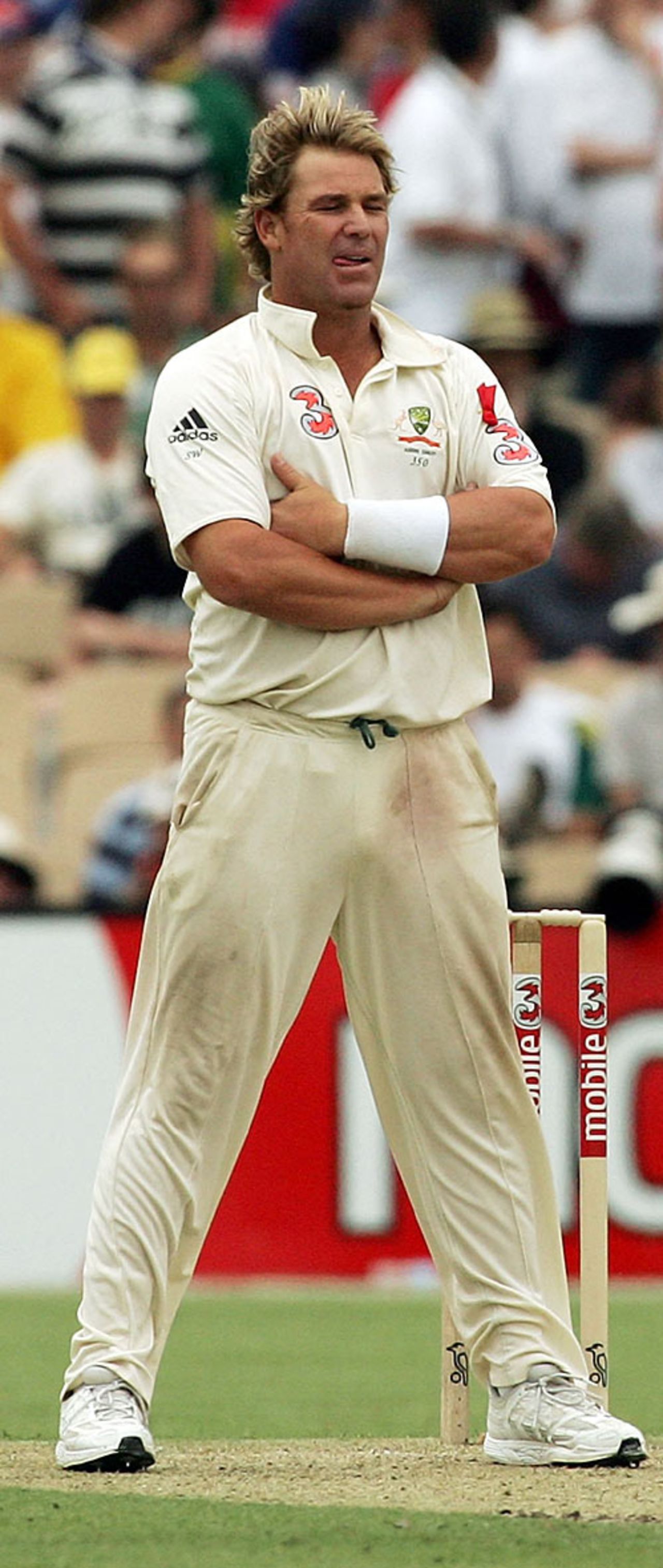 Shane Warne stands dazed and confused after being hit for four, Australia v England, 2nd Test, Adelaide, December 2, 2006