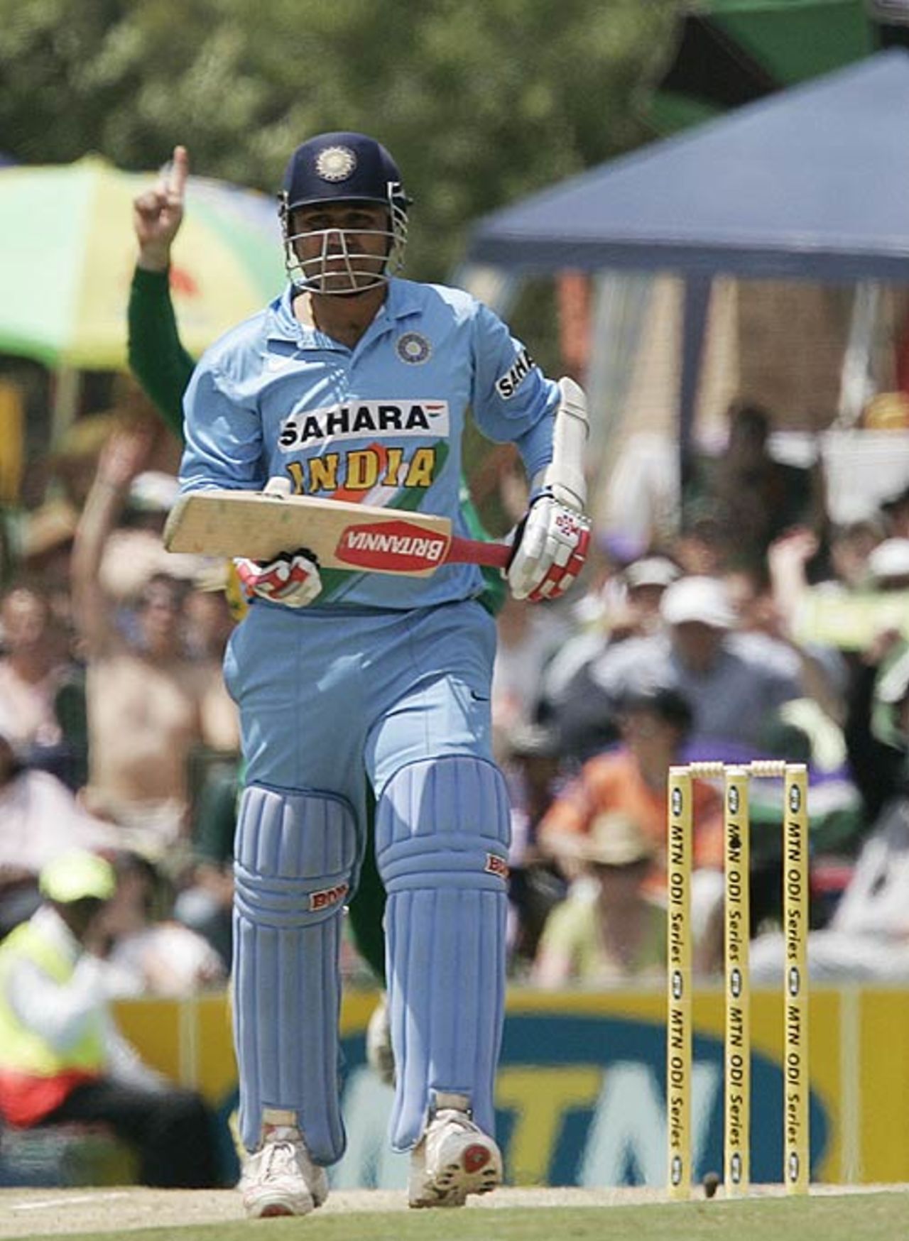 Virender Sehwag departs for 11, South Africa v India, 5th ODI, Centurion, December 3, 2006