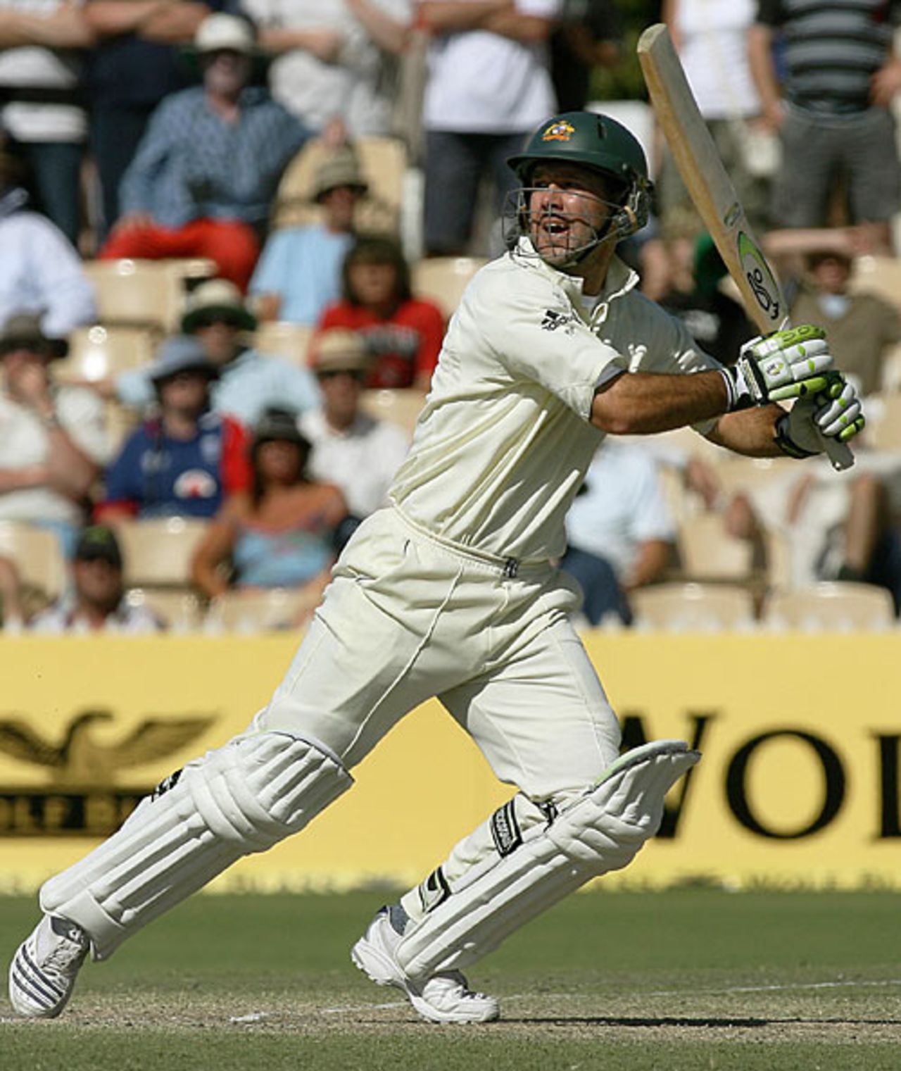 Ricky Ponting cuts hard as Australia chase 168, Australia v England, 2nd Test, Adelaide, December 5, 2006