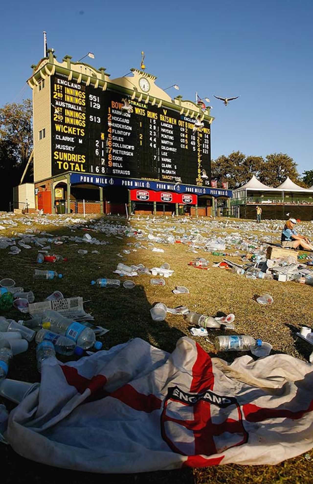 The hill in front of the scoreboard is deserted after the end of play, Australia v England, 2nd Test, Adelaide, December 5, 2006