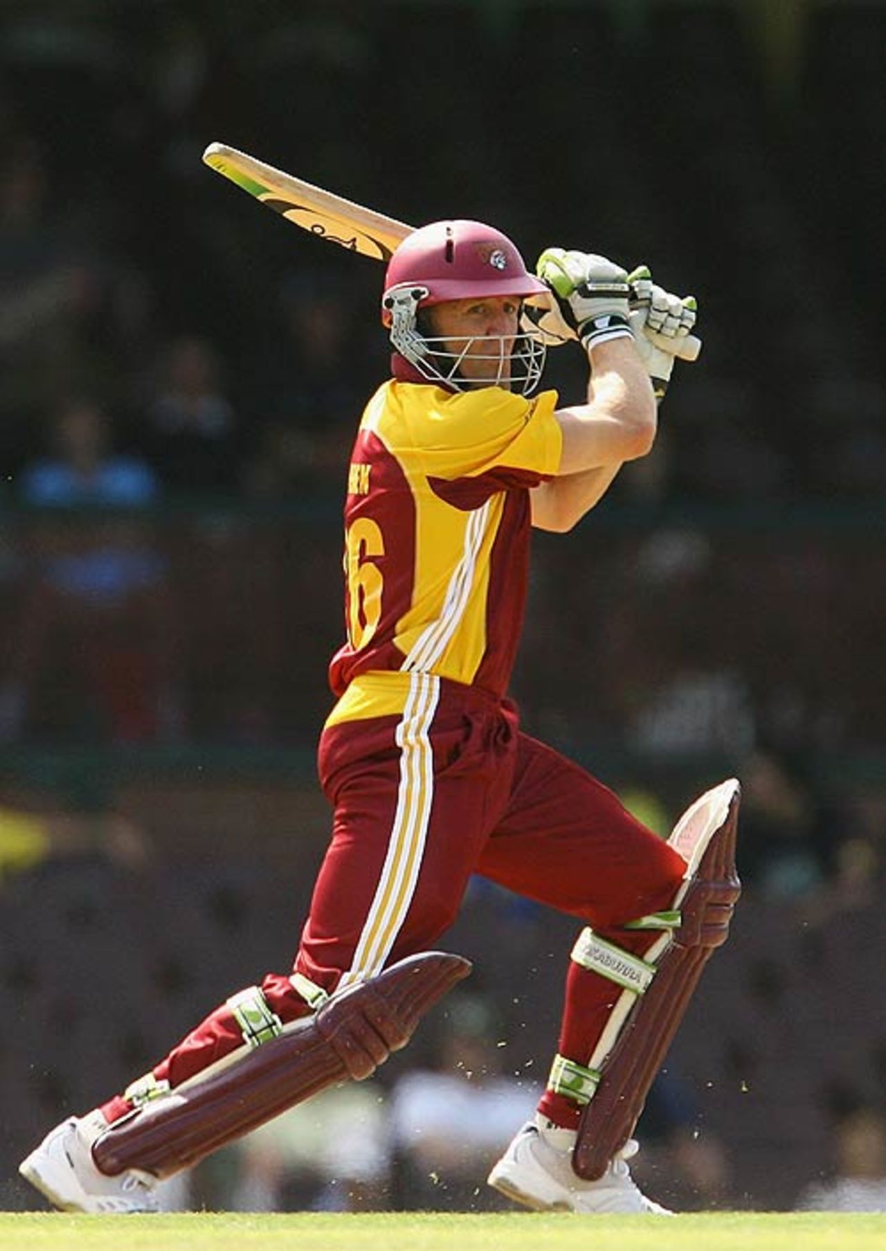 Clinton Perren cuts through the off side during his innings of 69, New South Wales v Queensland, FR Cup, Sydney, December 6, 2006