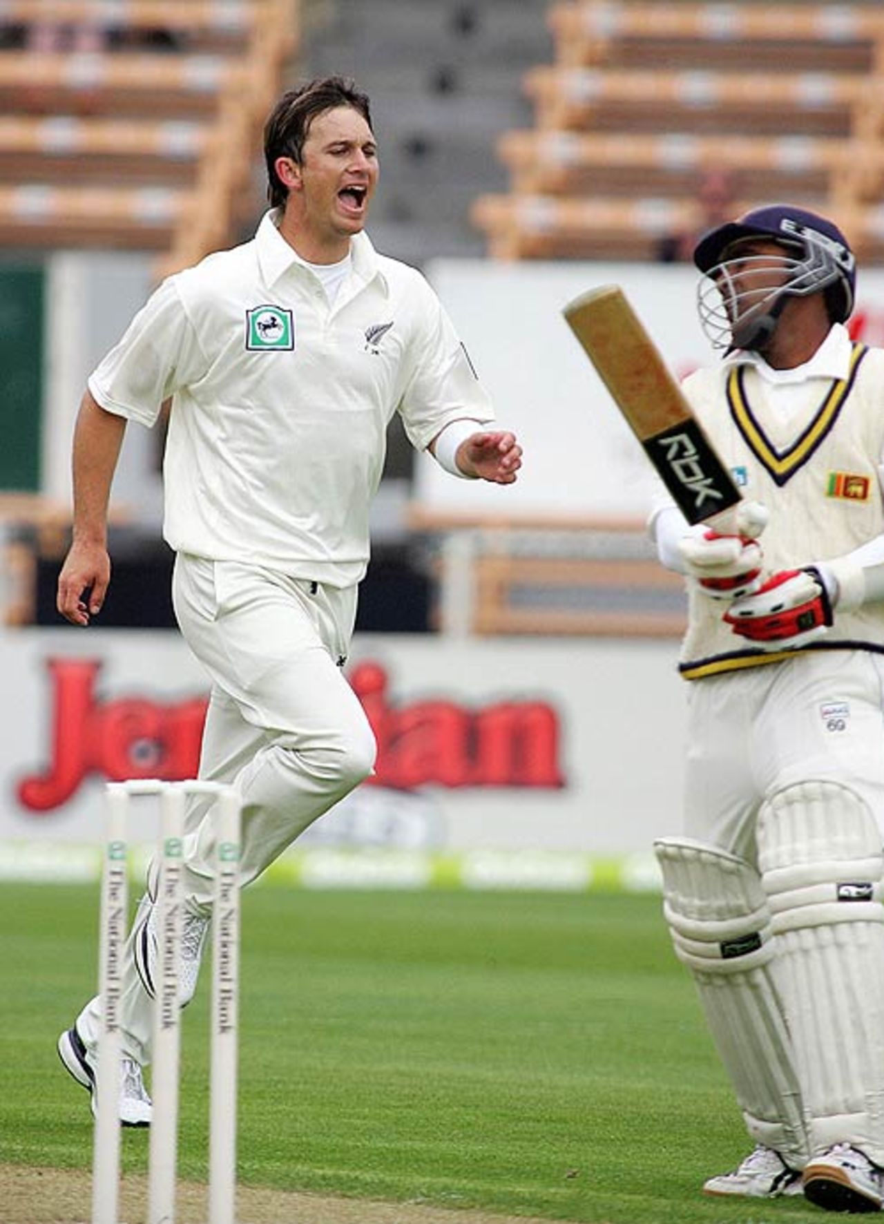 Shane Bond celebrates Mahela Jayawardene's wicket, New Zealand v Sri Lanka, 1st Test, Christchurch, 1st day